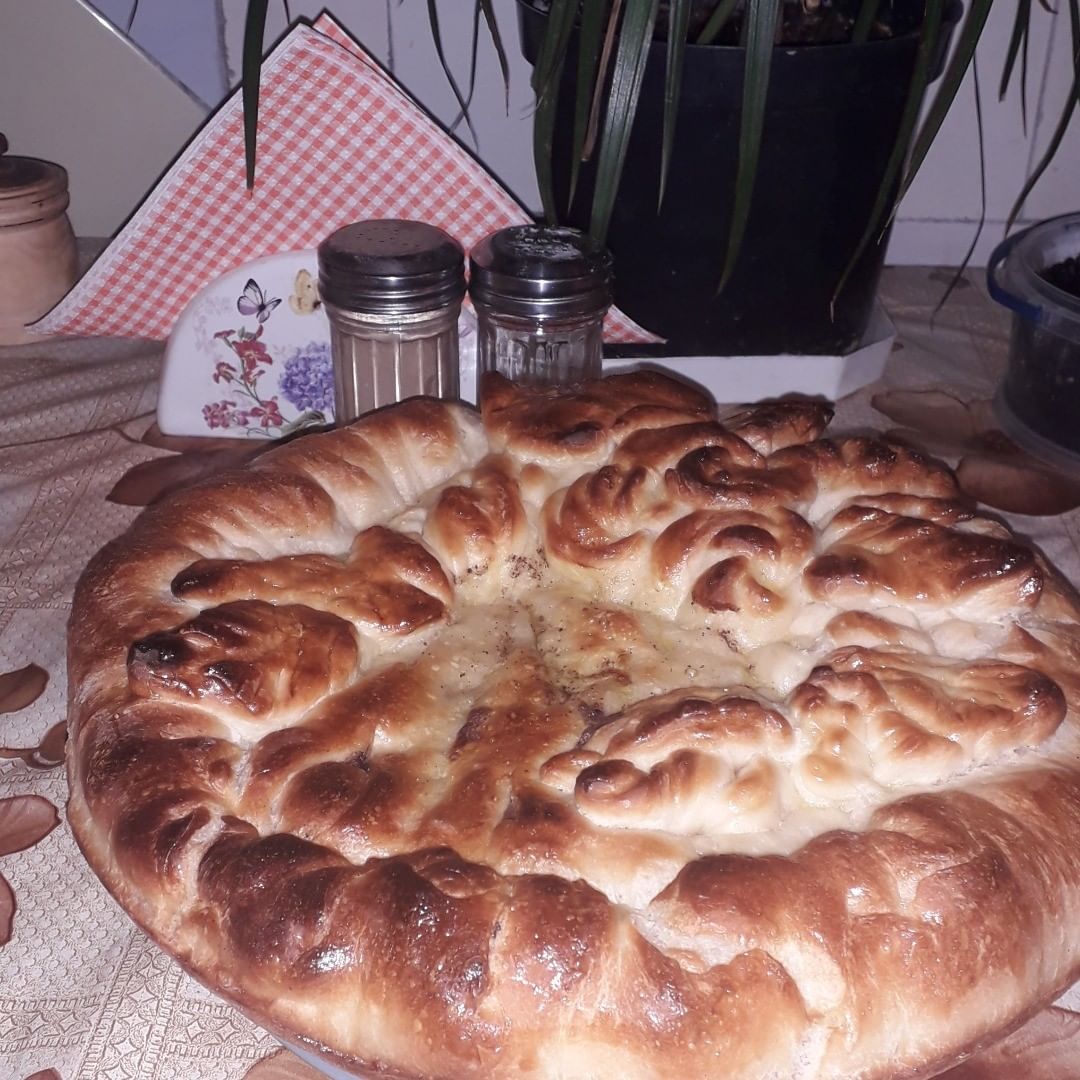 Фото Бабусин пирог с корицей и яблоком  как дополнение к ужину