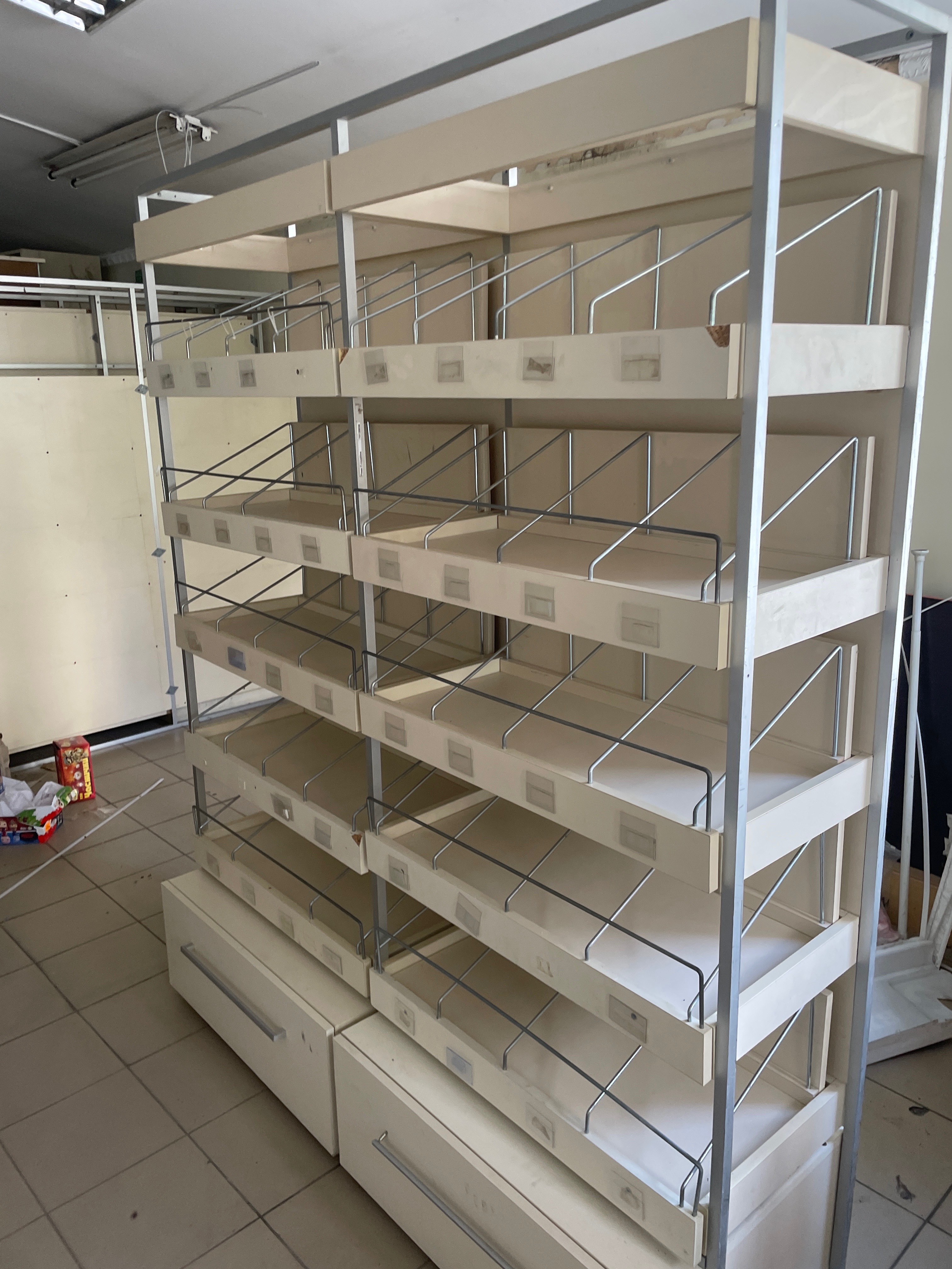 Фото Це ми збирали магазин поки фінального результату нема бо магазин відкриється в серпні