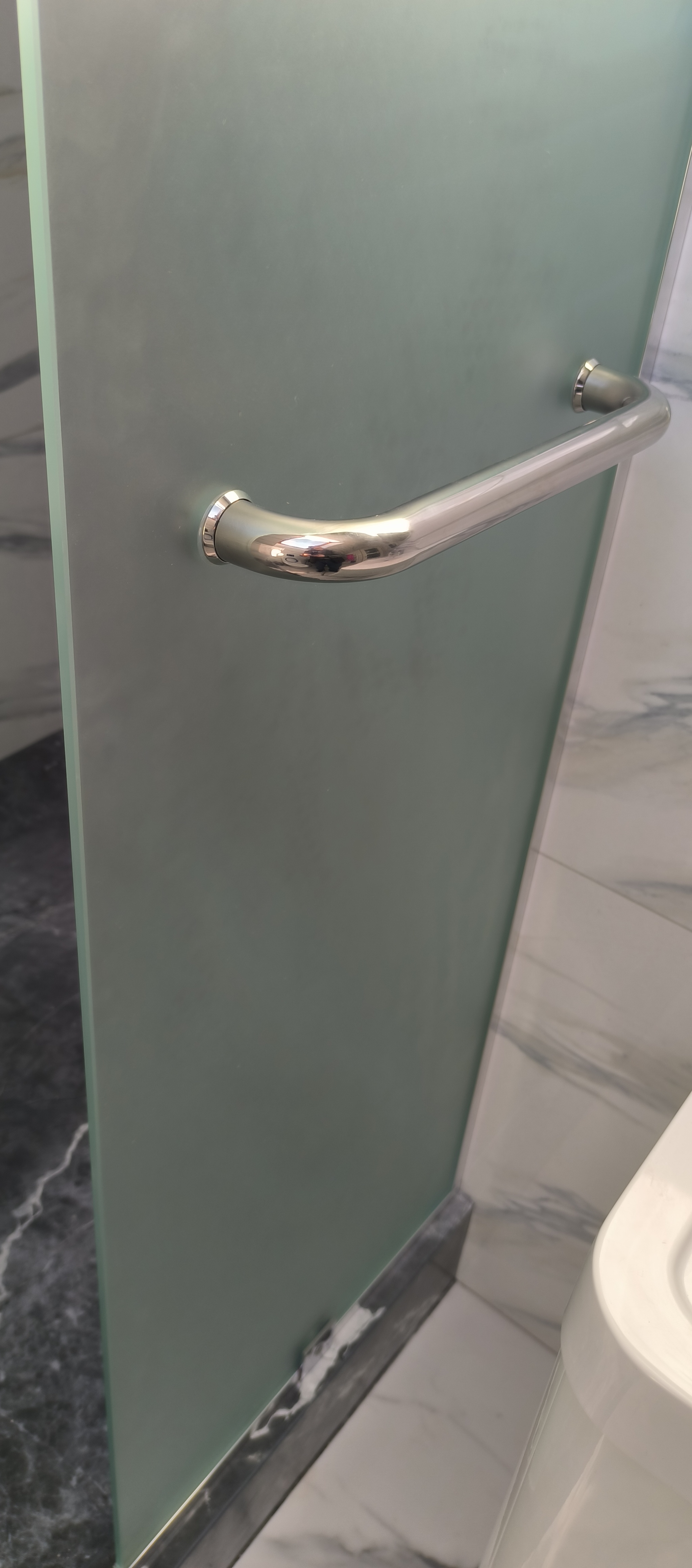 Фото скляні перегородки, двері, душові.... 