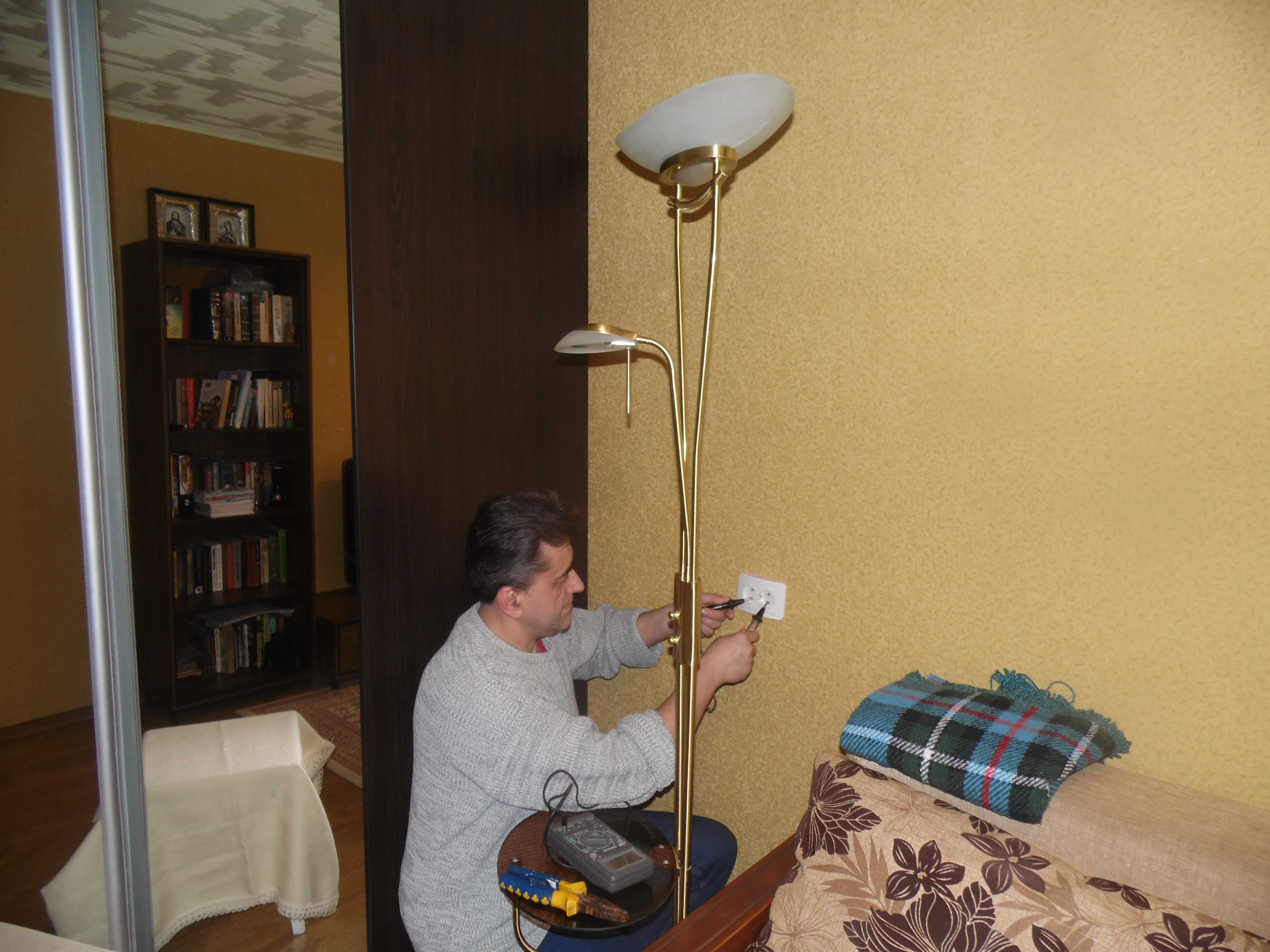 Фото http://znaj.ua/news/economics/40828/ak-zekonomiti-na-kvartirnomu-remonti-8-porad.html
