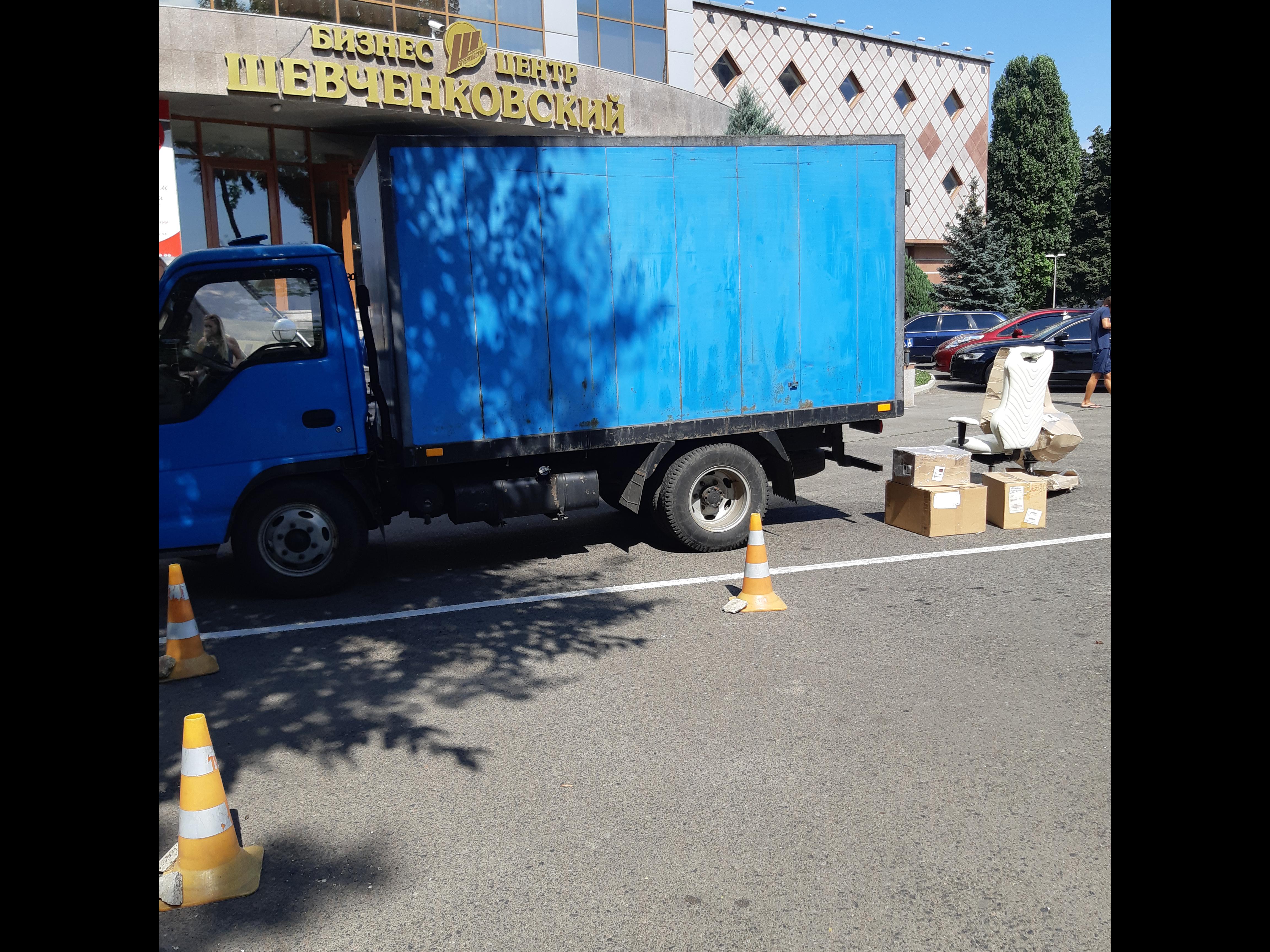 Фото Грузоперевозки от 100 кг до 3  тонн по городу,обл. Вывоз строй и бытового мусора,хлама,старой мебели.Грузчики с ремнями. 1