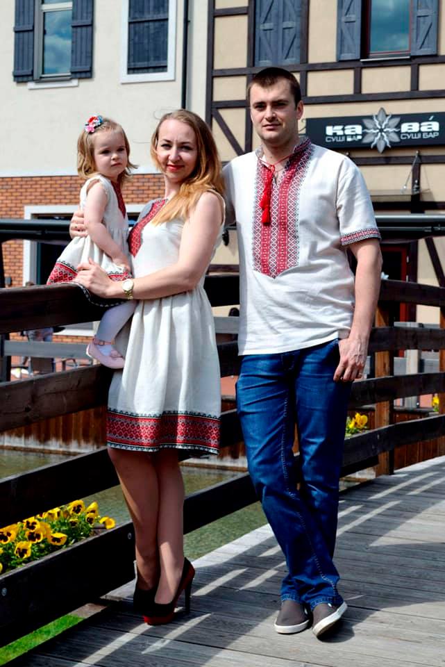 Фото Сімейний комплект вишиванок. Індпошив.