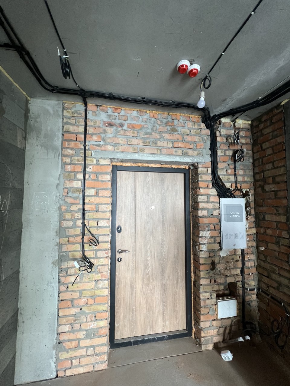 Фото Монтаж електропроводки в 1кім квартирі, ЖК Варшавський