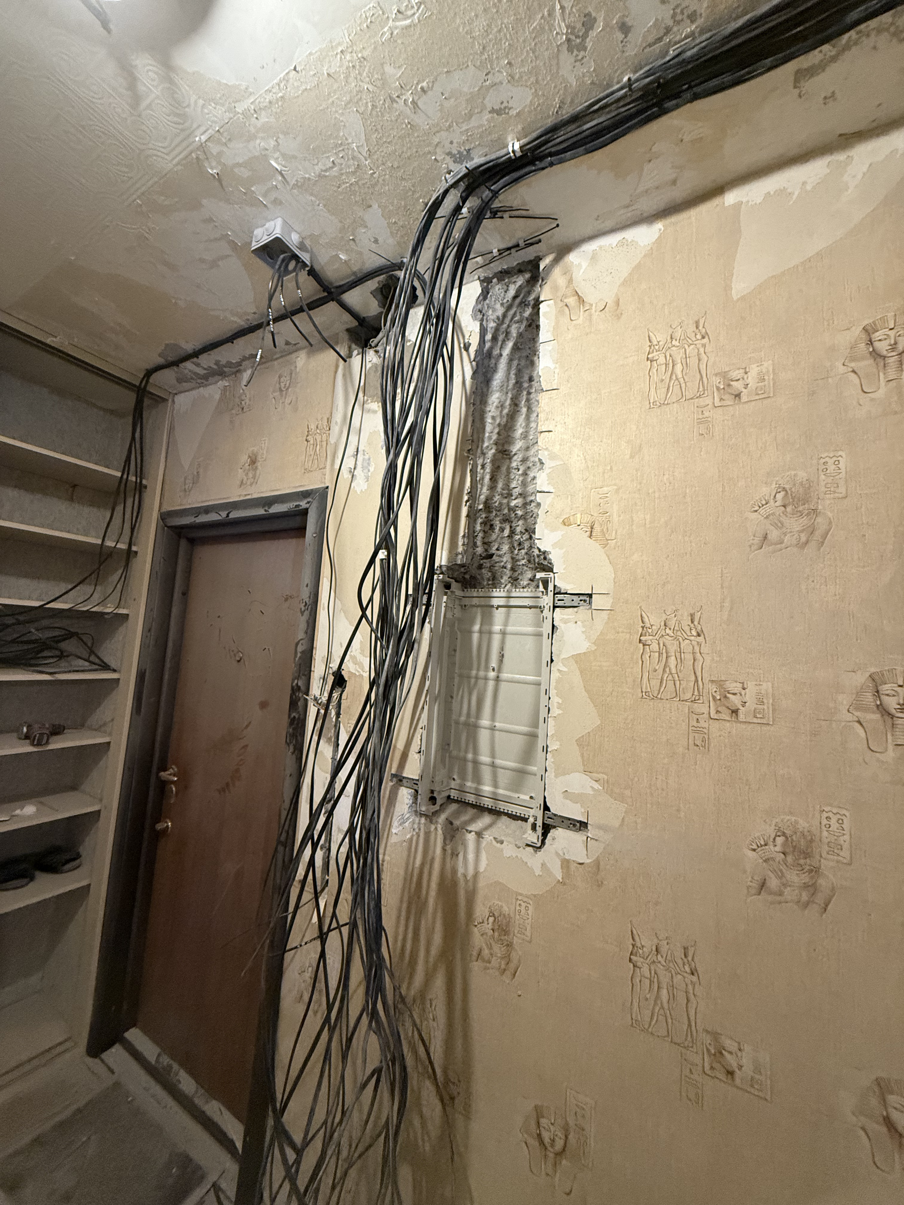 Фото монтаж кабельних ліній 