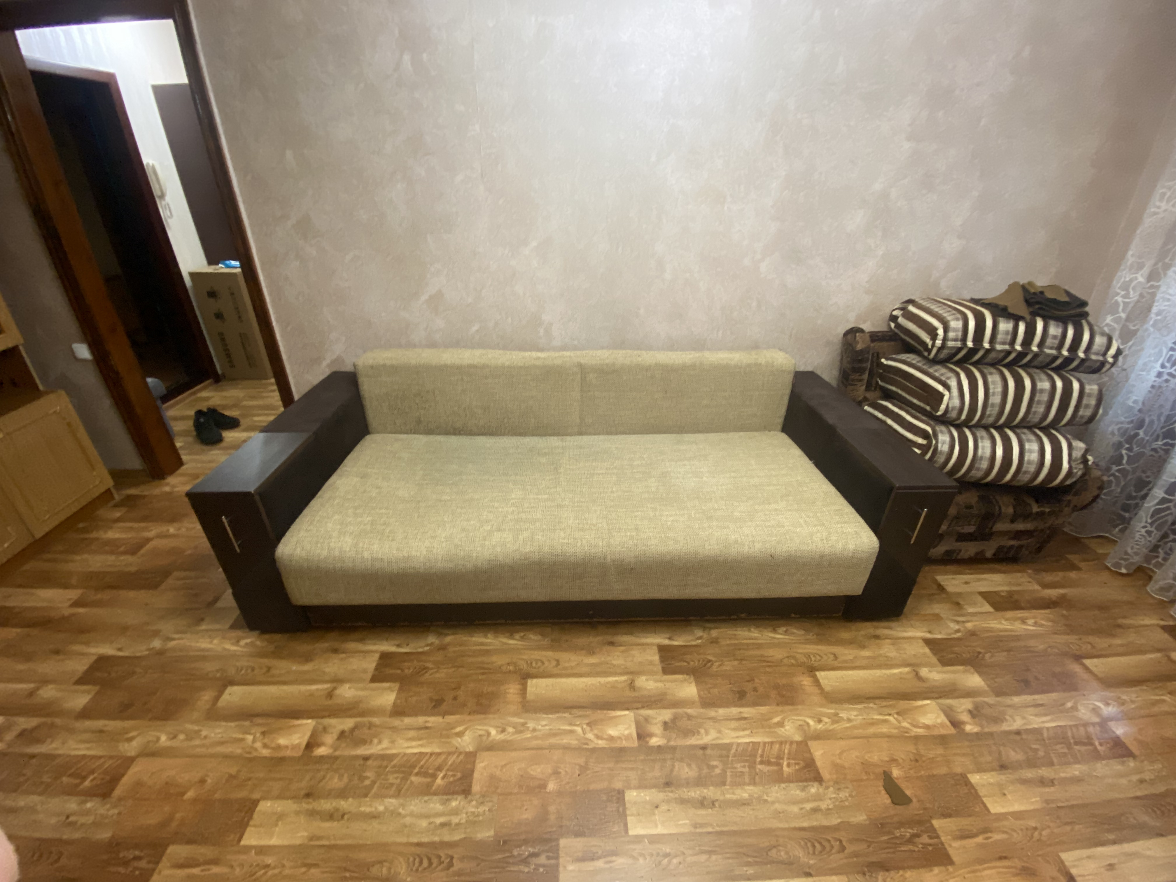 Фото Перетяжка билець і других елементів дивану