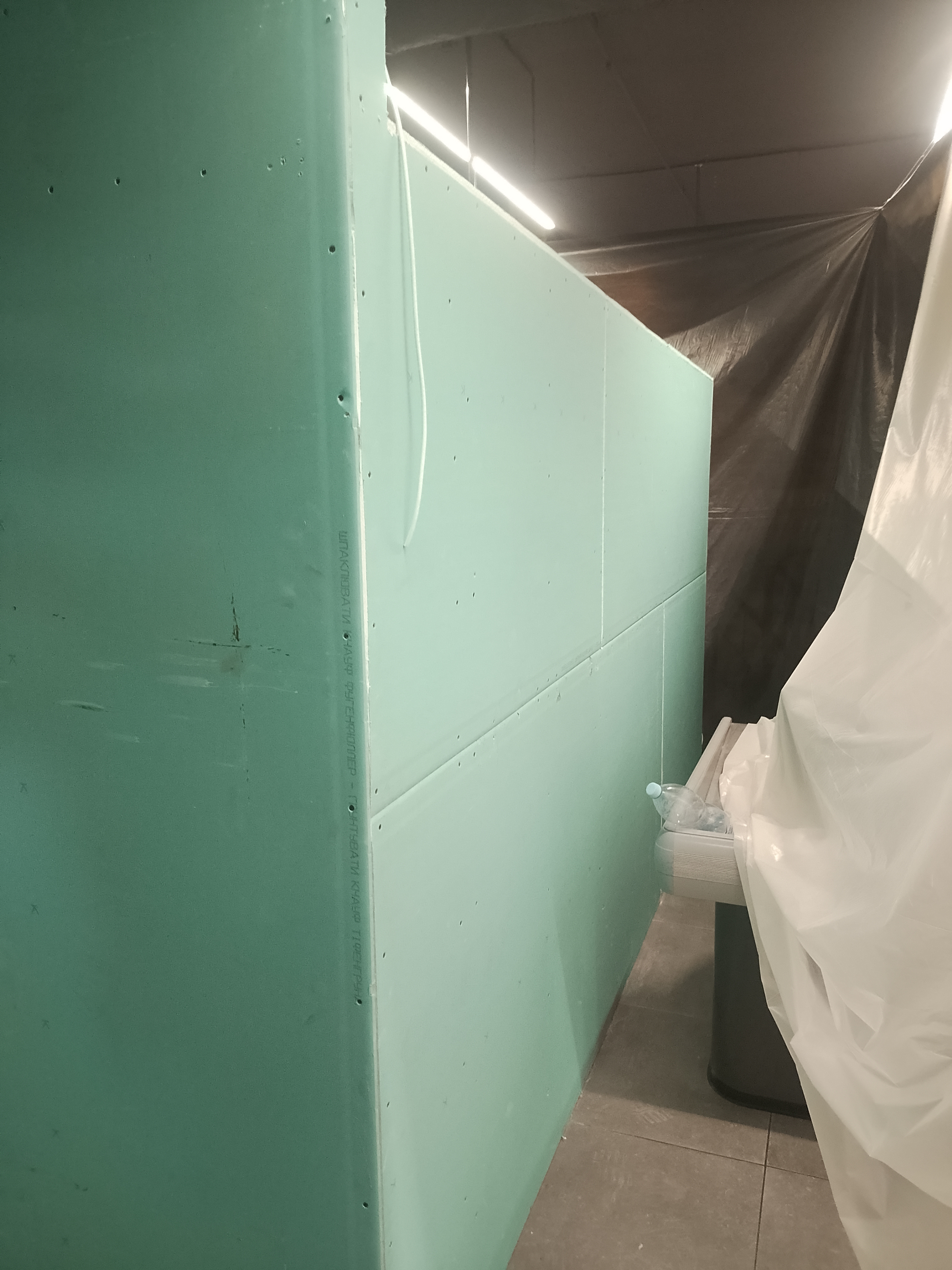 Фото перегородка з гіпсокартону 