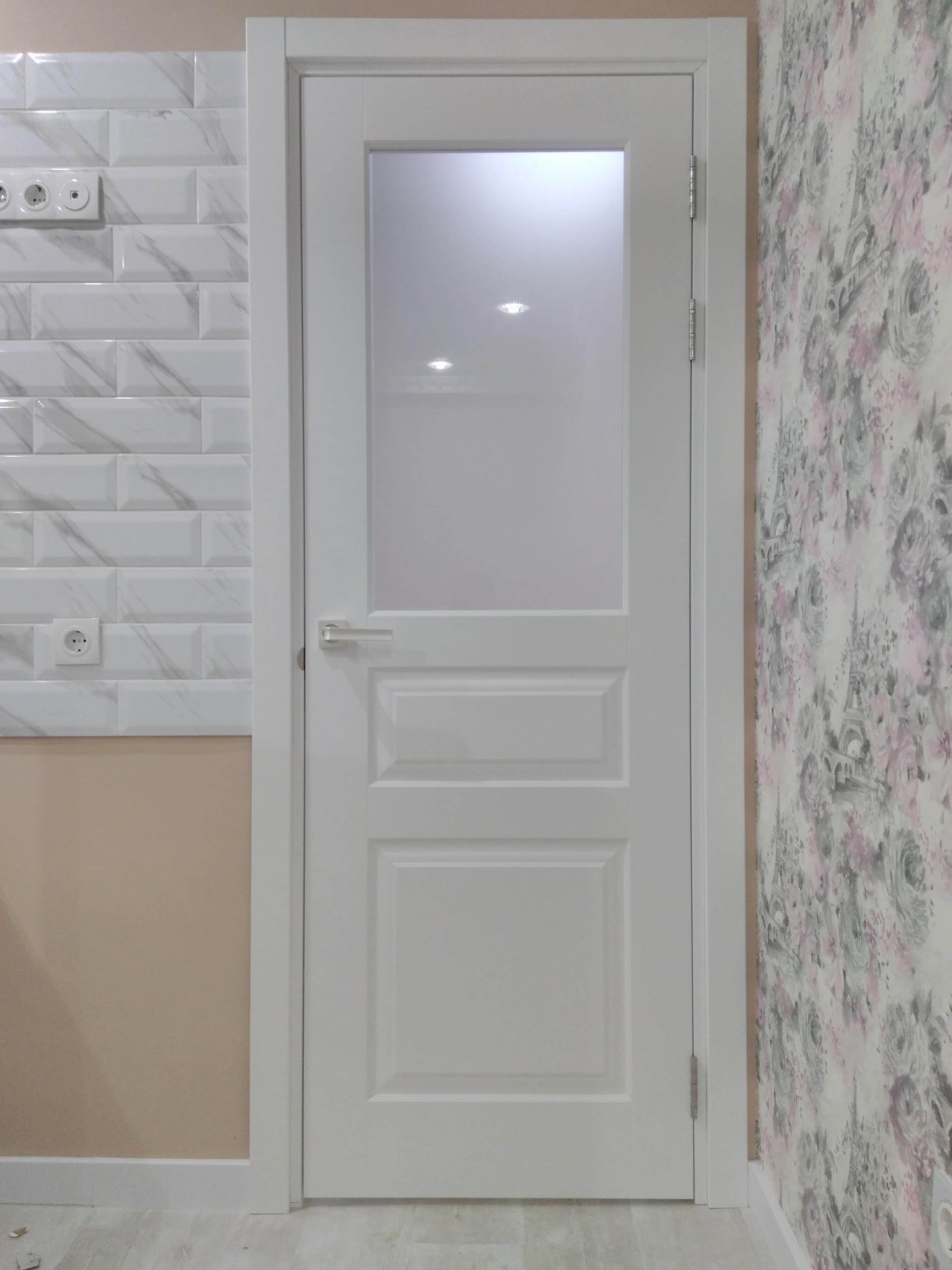 Фото Комплексная установка двери.