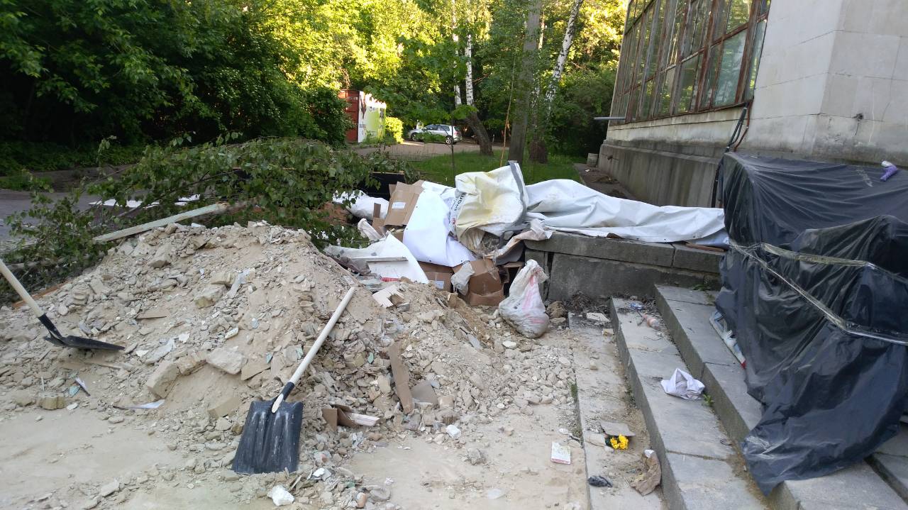 Фото Уборка строймусора в мешки
и погрузка на машину