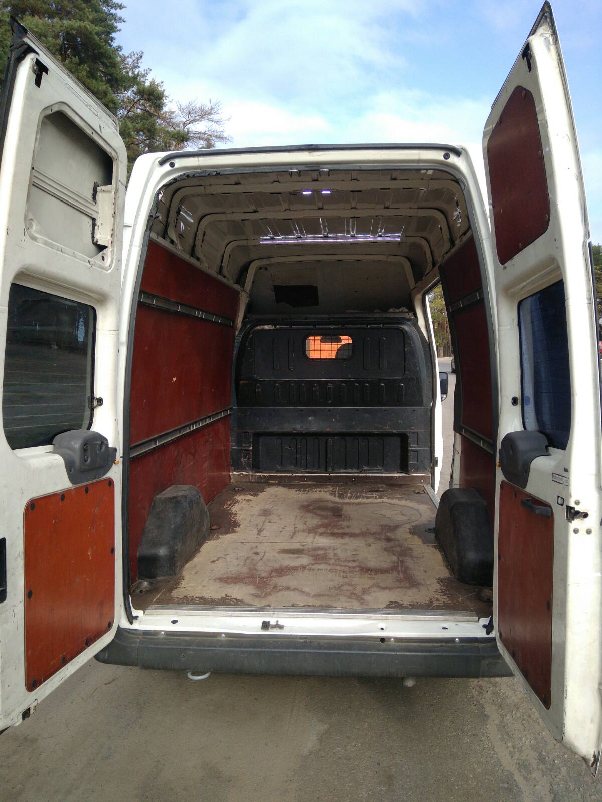 Фото Грузоперевозки FORD TRANZIT, до 1,5 т. 2