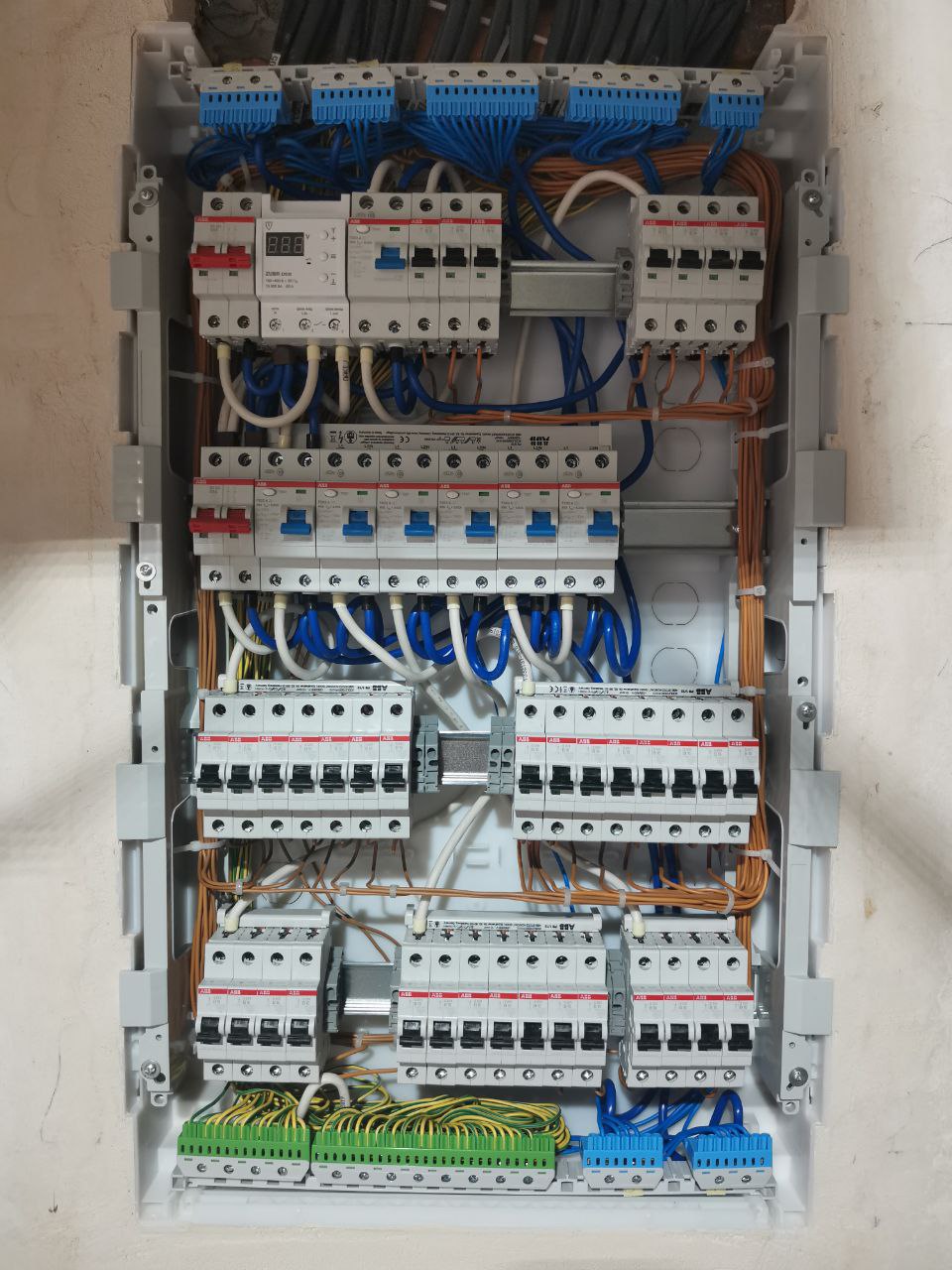 Фото Электромонтаж, сборка электрощитка на ABB