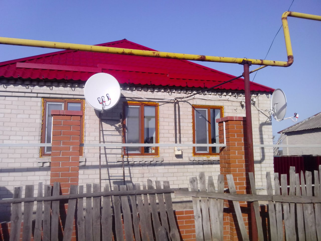 Фото Установка спутникового телевидения 