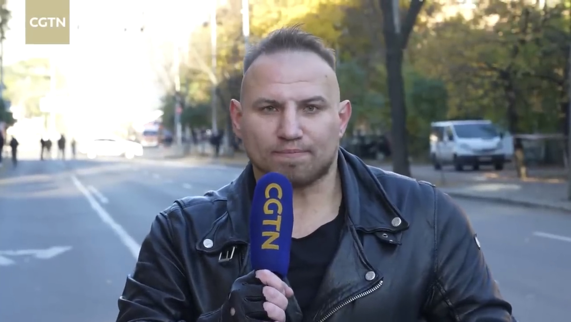 Фото Досвідчений журналіст-перекладач англійської  1