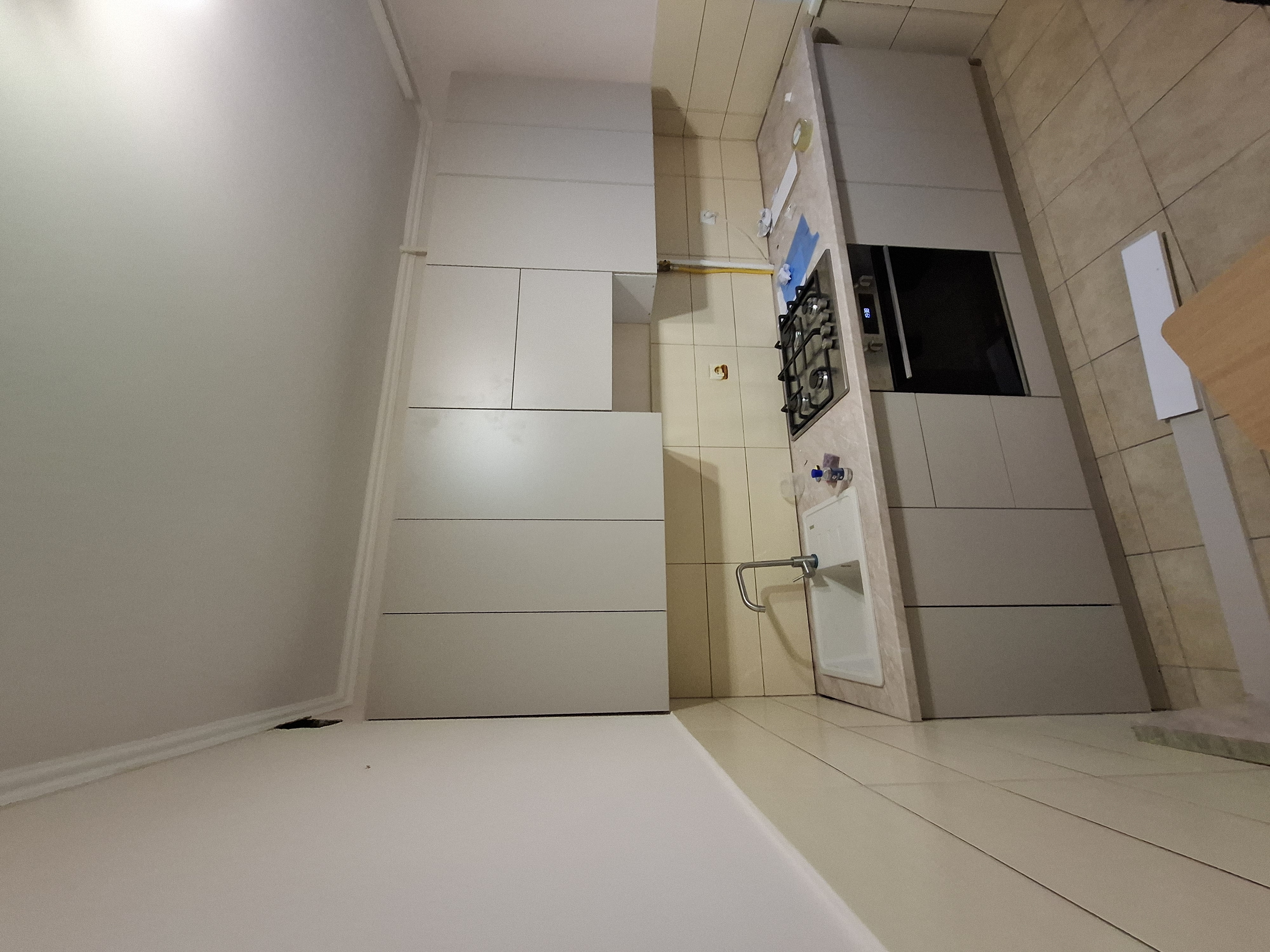 Фото збірка кухні 
