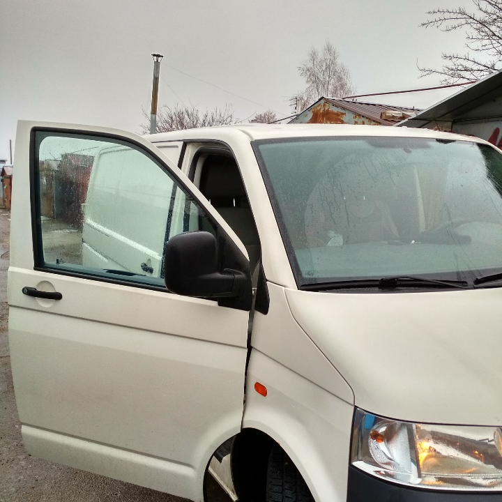 Фото Грузовое такси WV Transporter T5 по Киеву и Киевской области  1