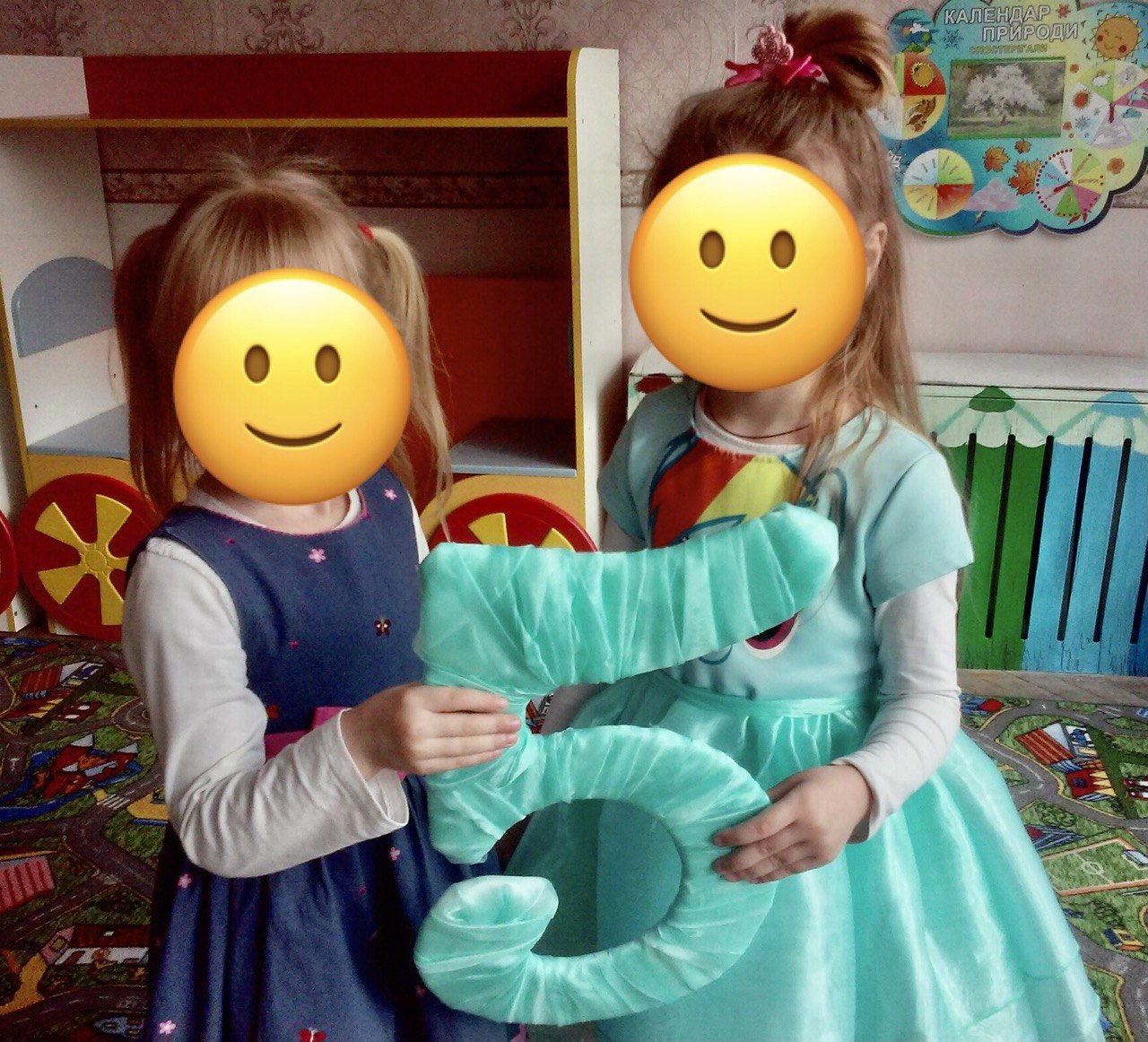 Фото  Створюються красиві цифри на день народження та елементи декору 5