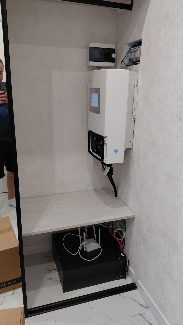 Фото Монтаж та налаштування інвертора + АКБ