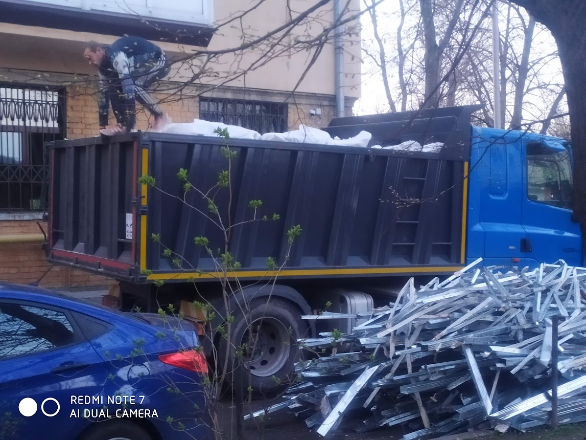 Фото Вывоз строительного мусора.мебели, строймусора, вывоз мусора, хлама окна двери диван шкаф 4
