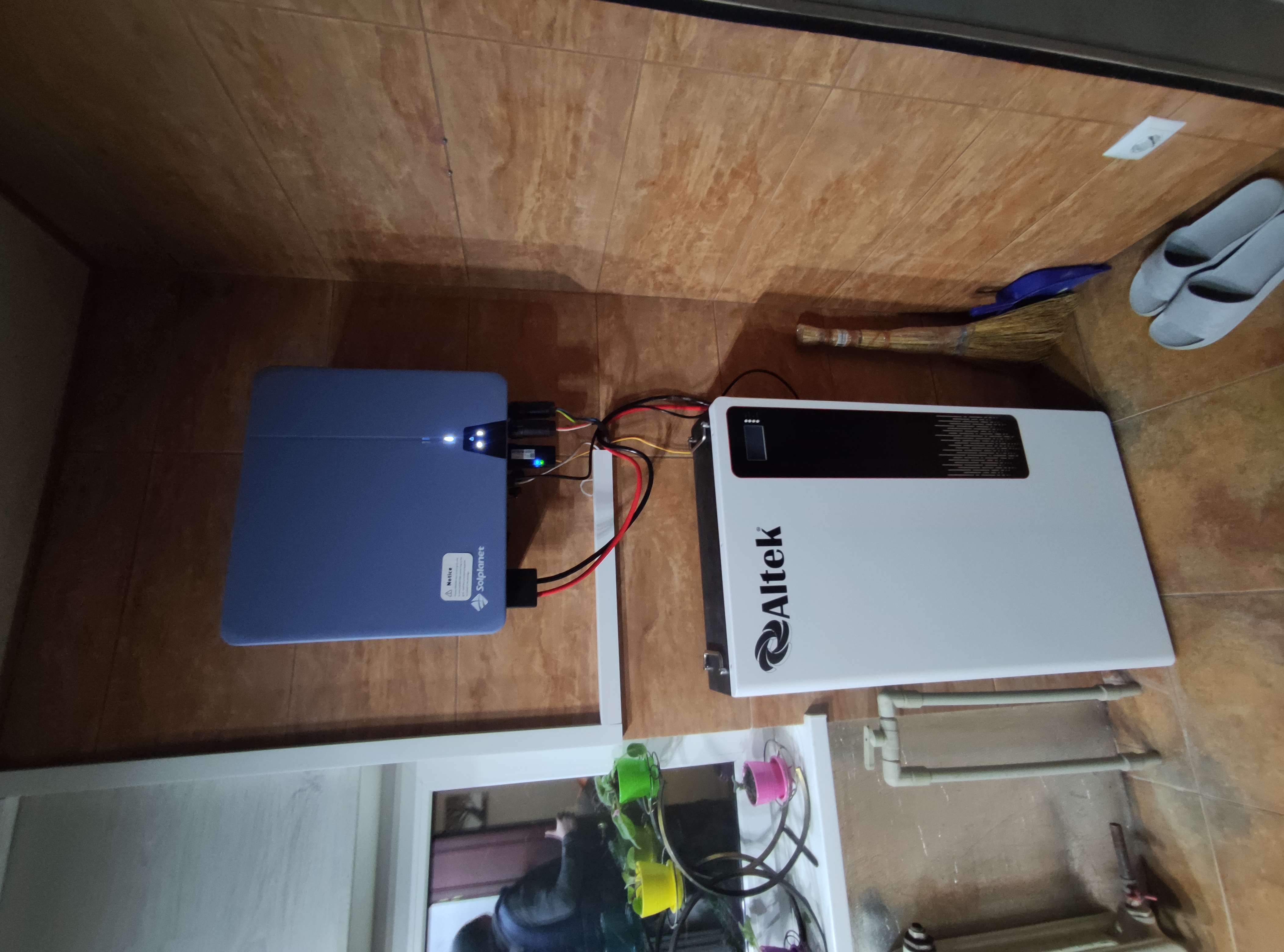 Фото підключення інвертора 