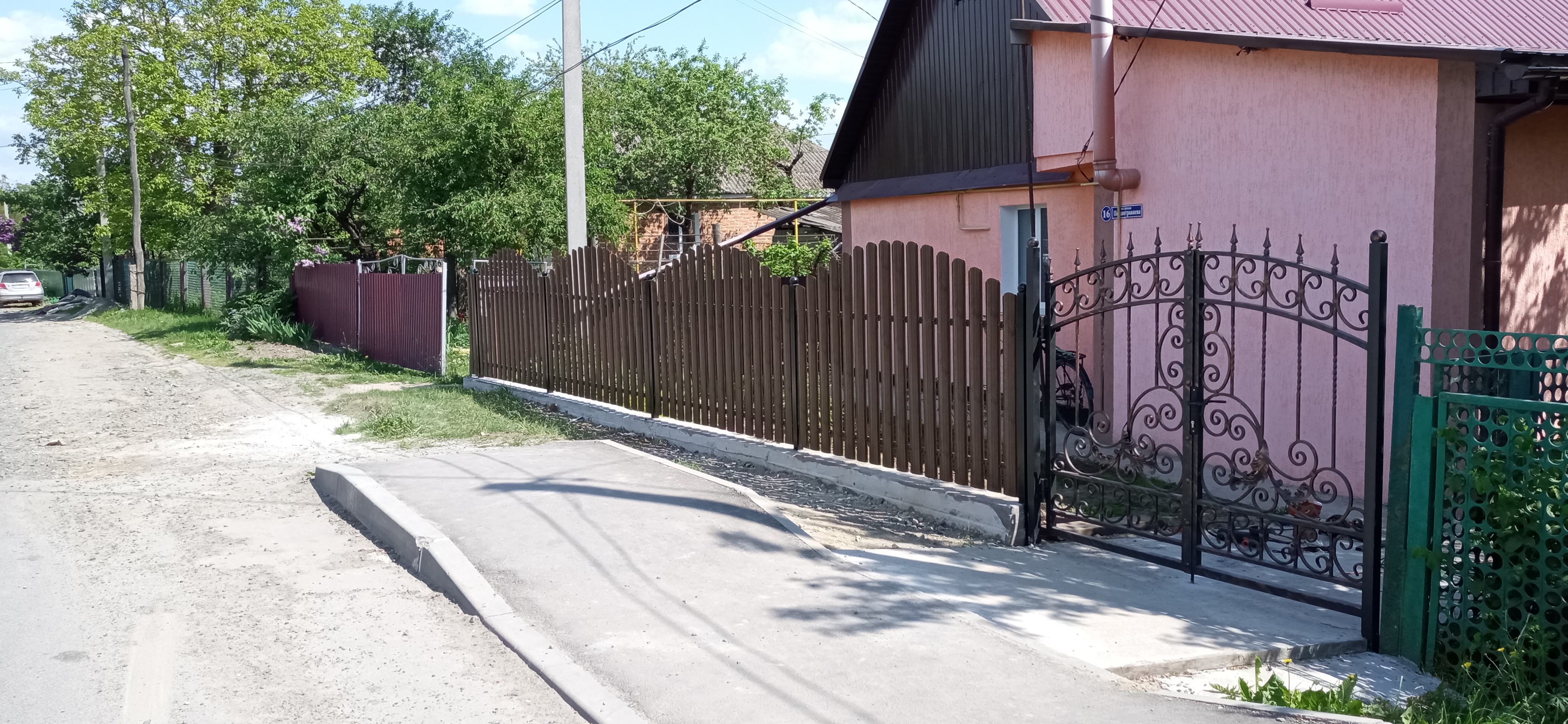 Фото готовий забор