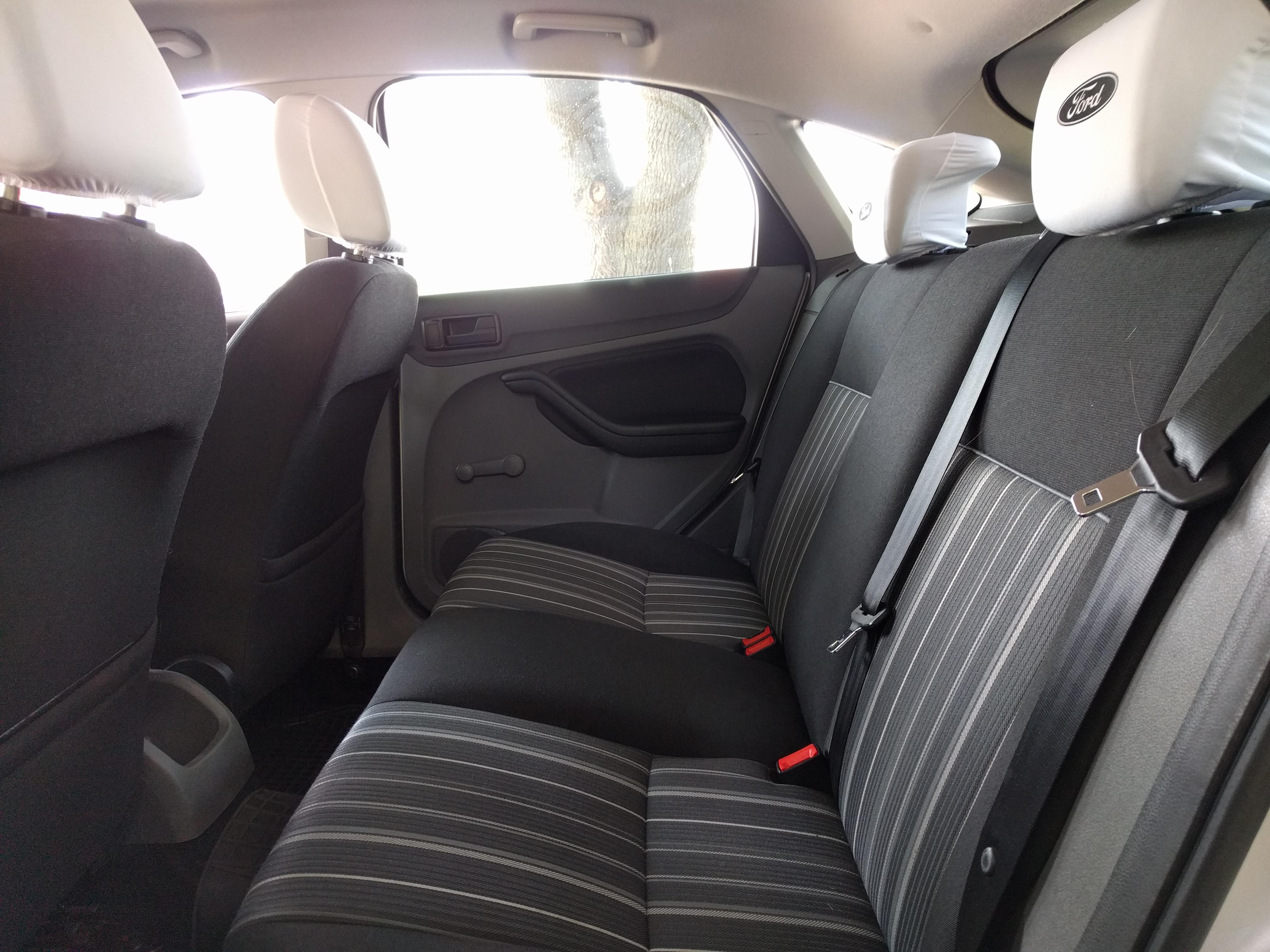 Фото Ford focus 2011 4
