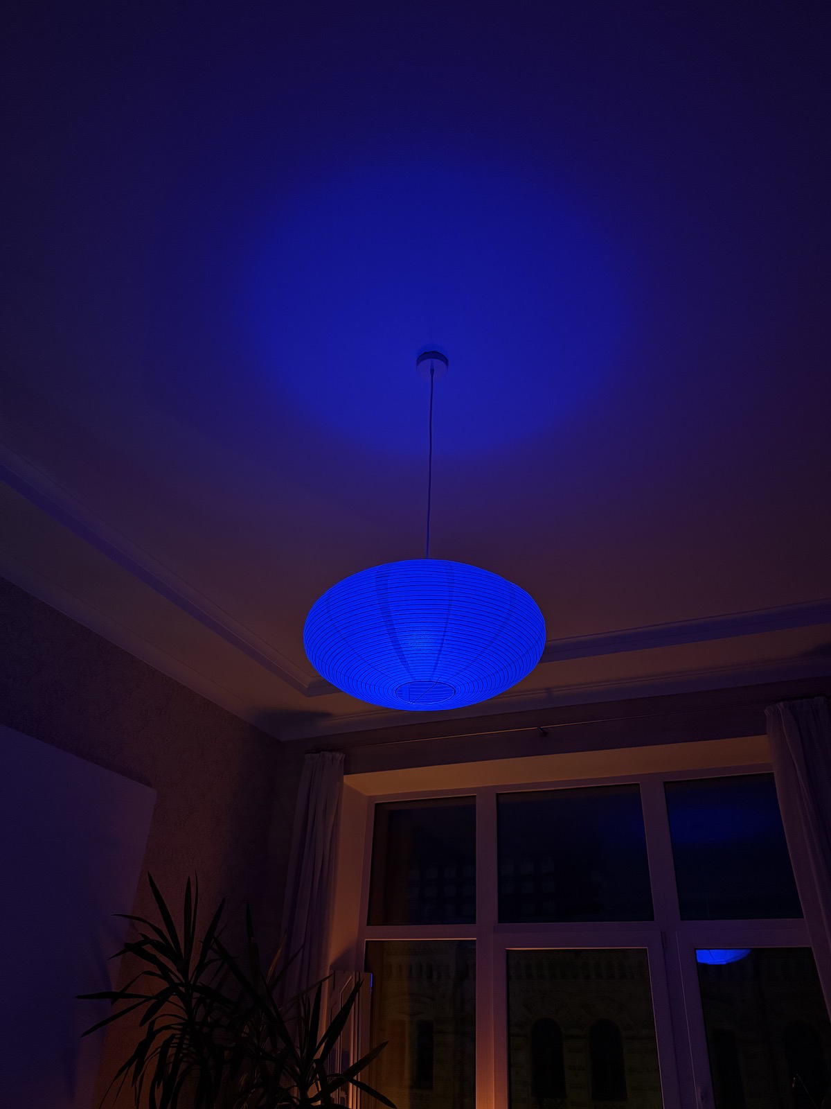 Фото Монтаж люстри 