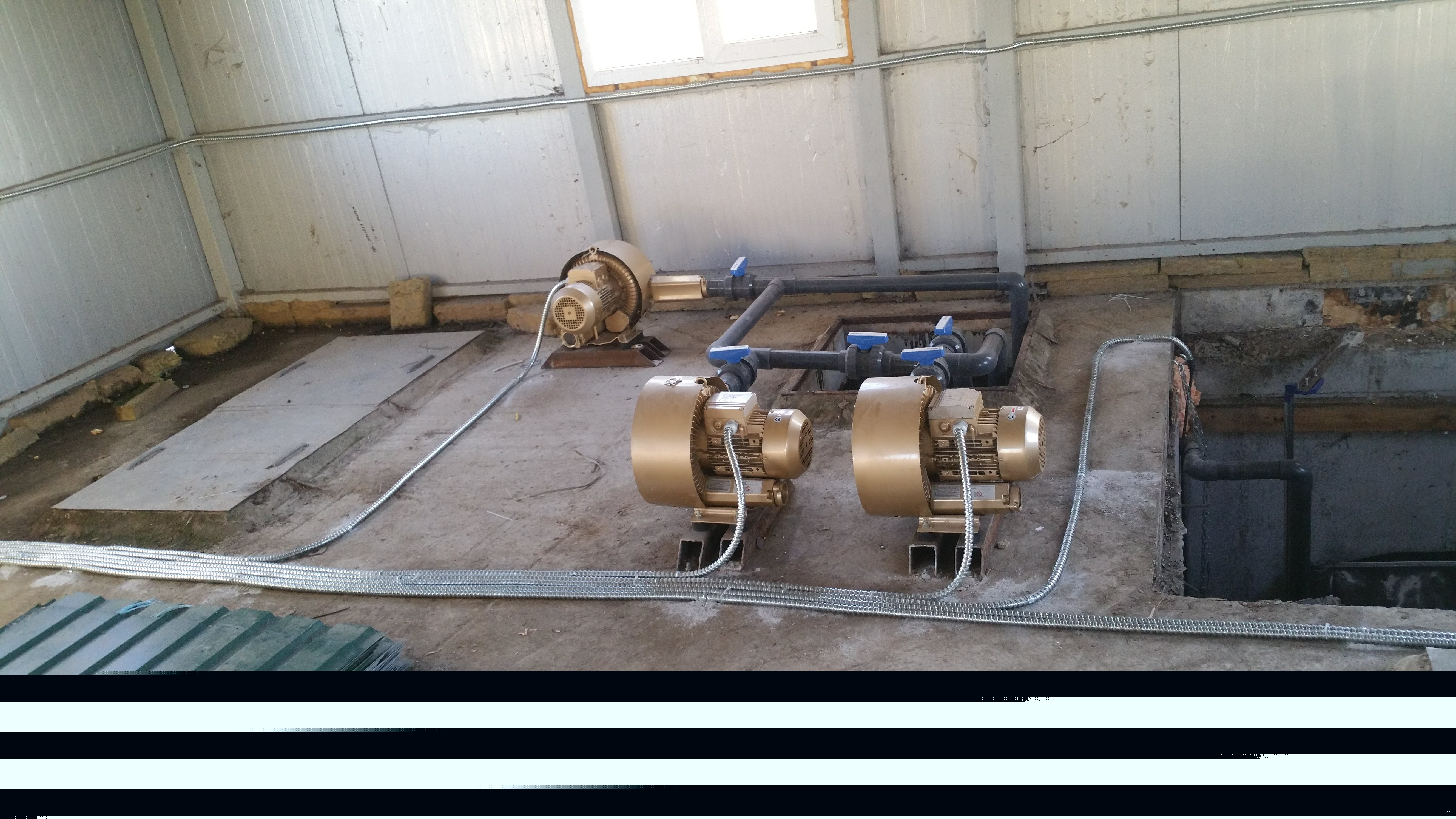 Фото А это то чем этот шкаф управляет