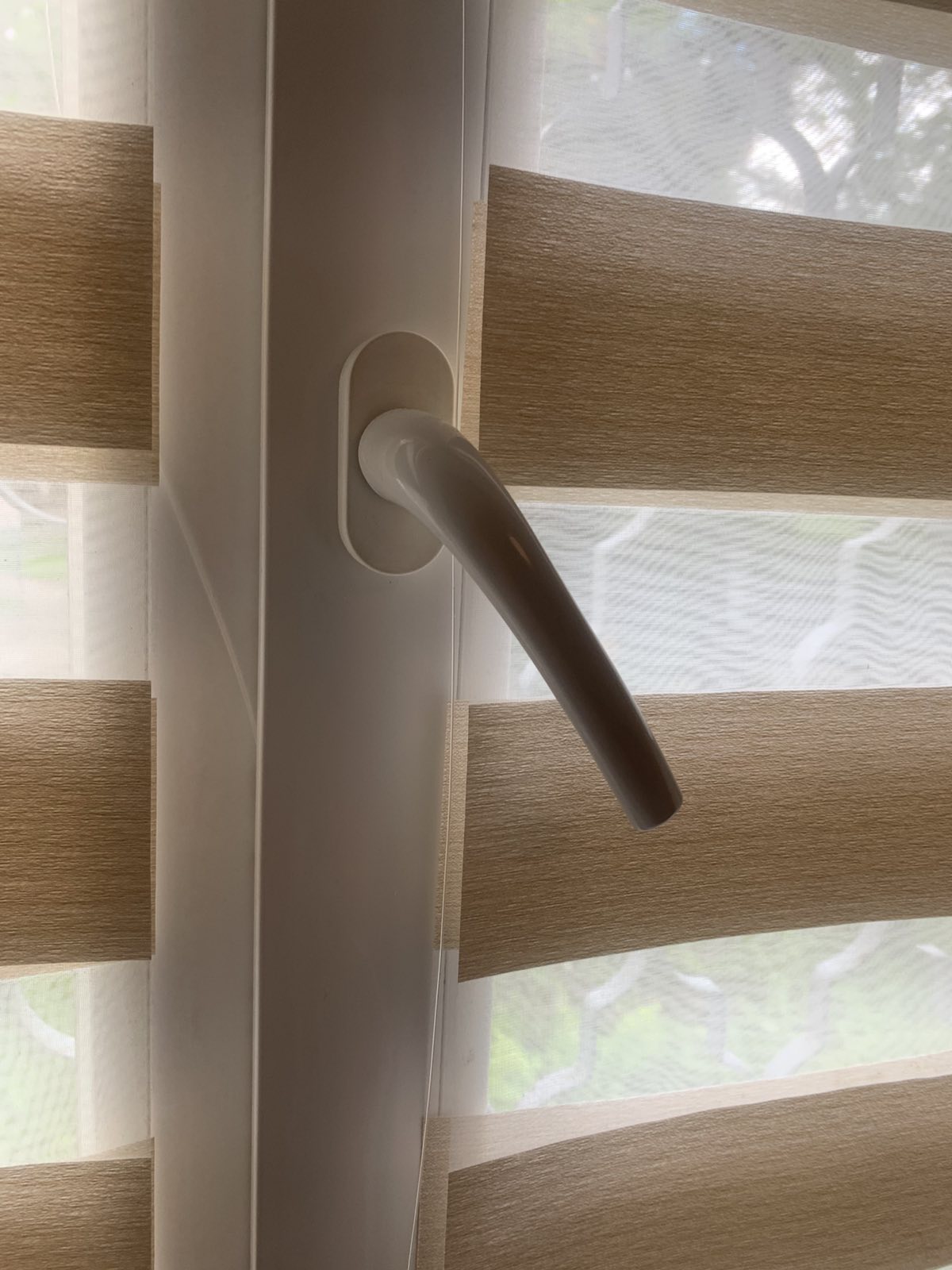 Фото Регулювання металопластикових вікон та дверей