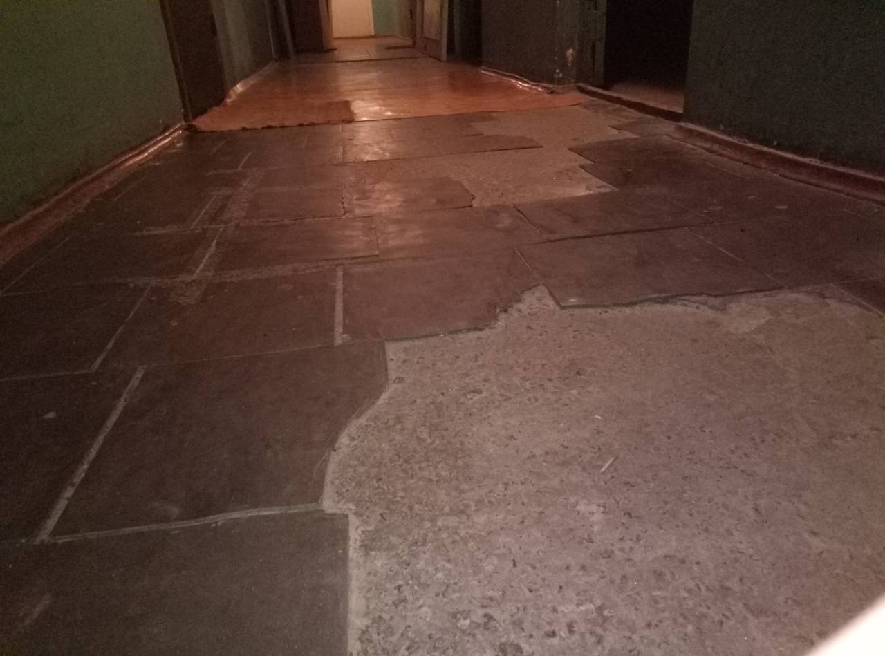 Фото Стяжка пола,нивелир смеси(наливной пол),ламинат,линолиум,плинтуса ответственно 1