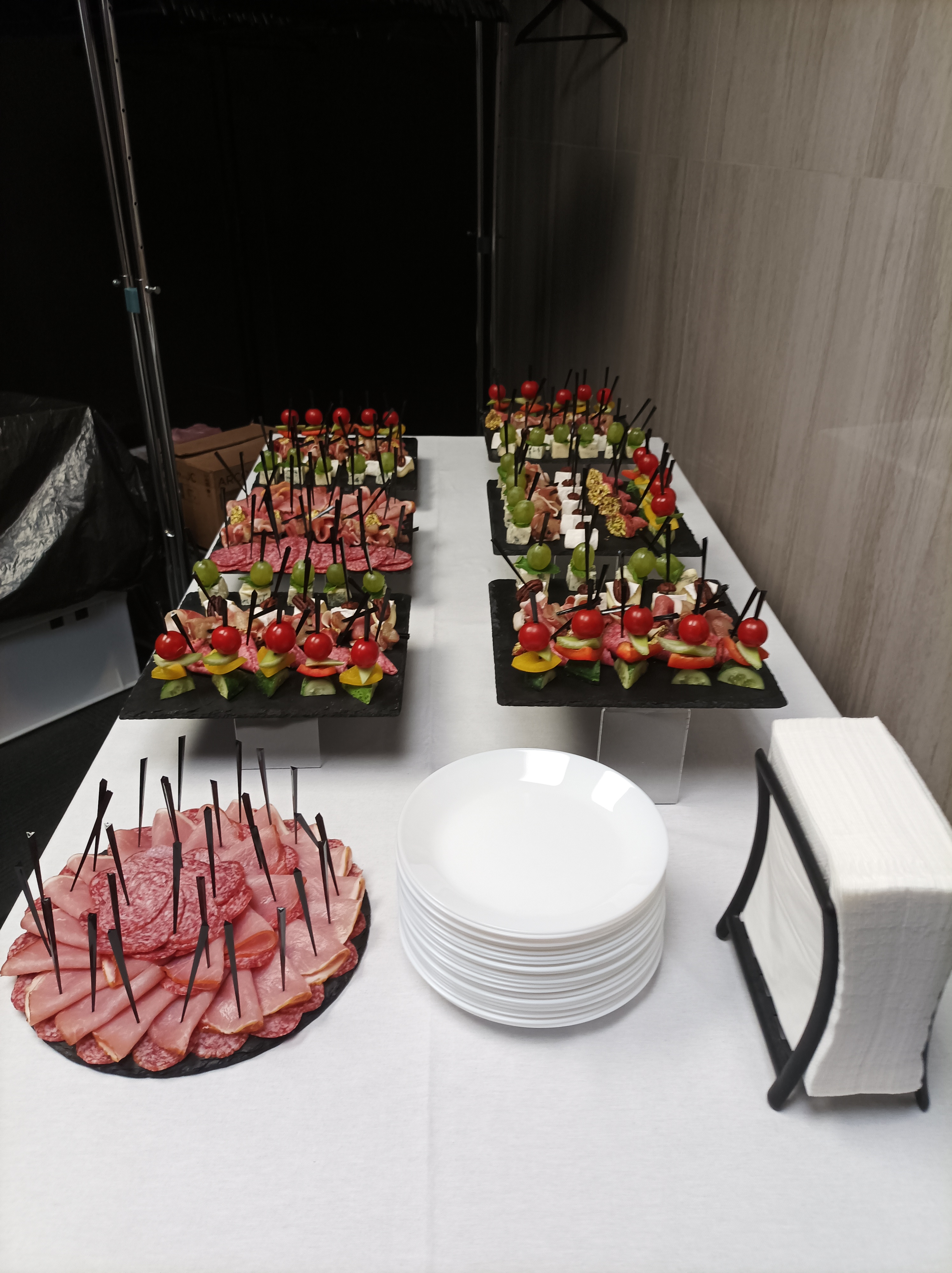 Фото Організація харчування івент заходів,дні народження,Bbq,сімейні свята