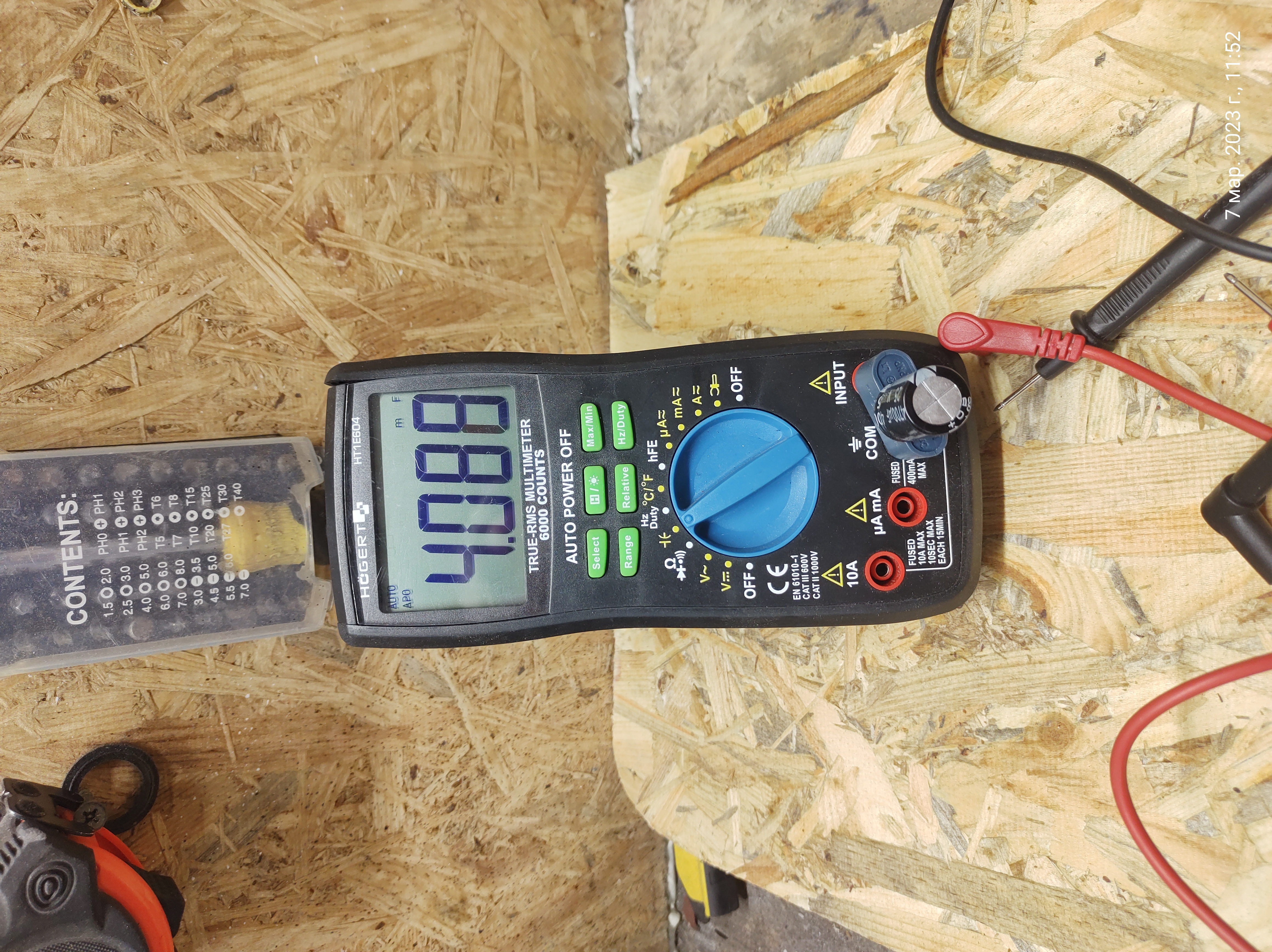 Фото Міряю ємність конденсатора 