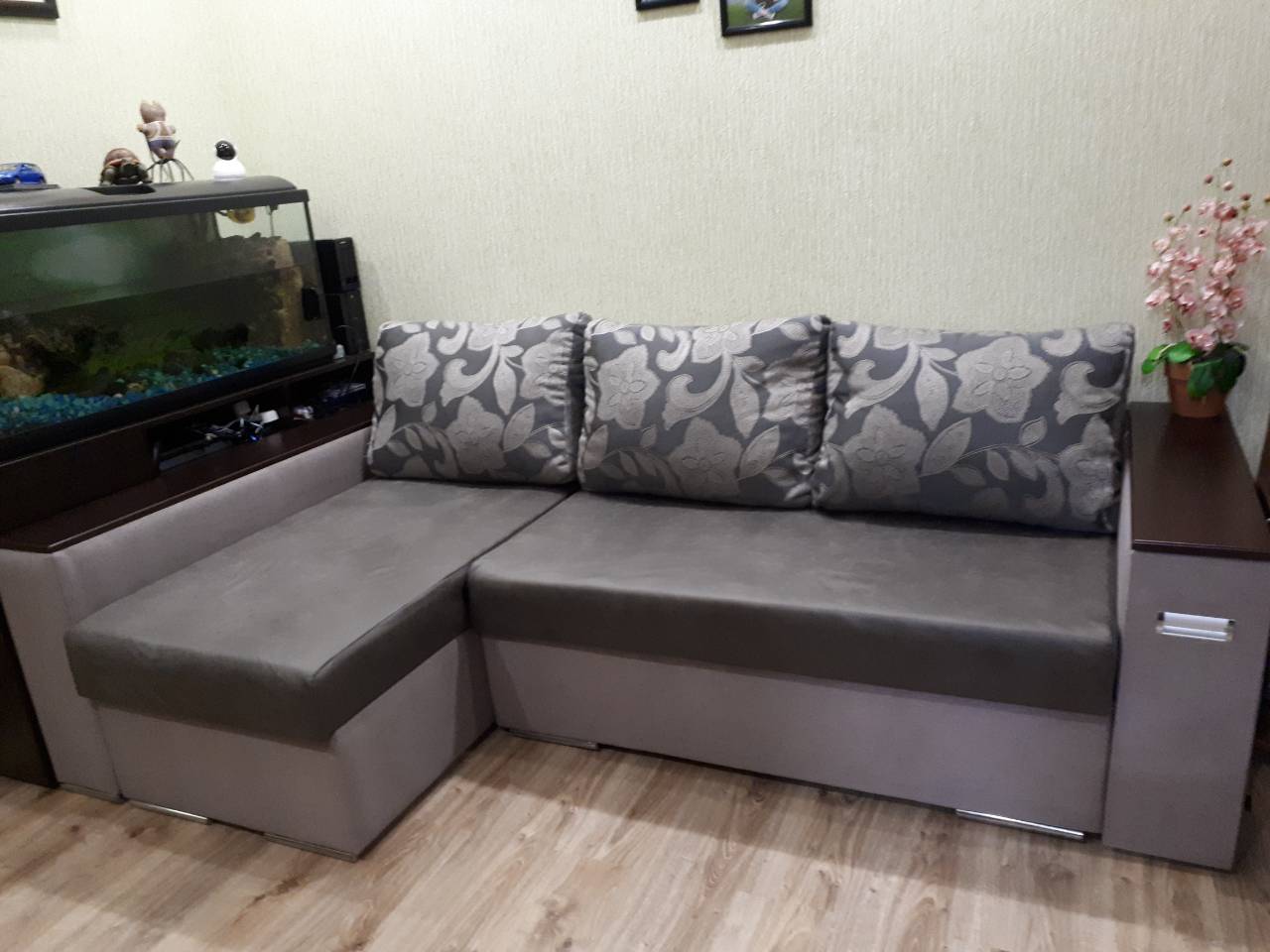 Фото Перетяжка дивана.