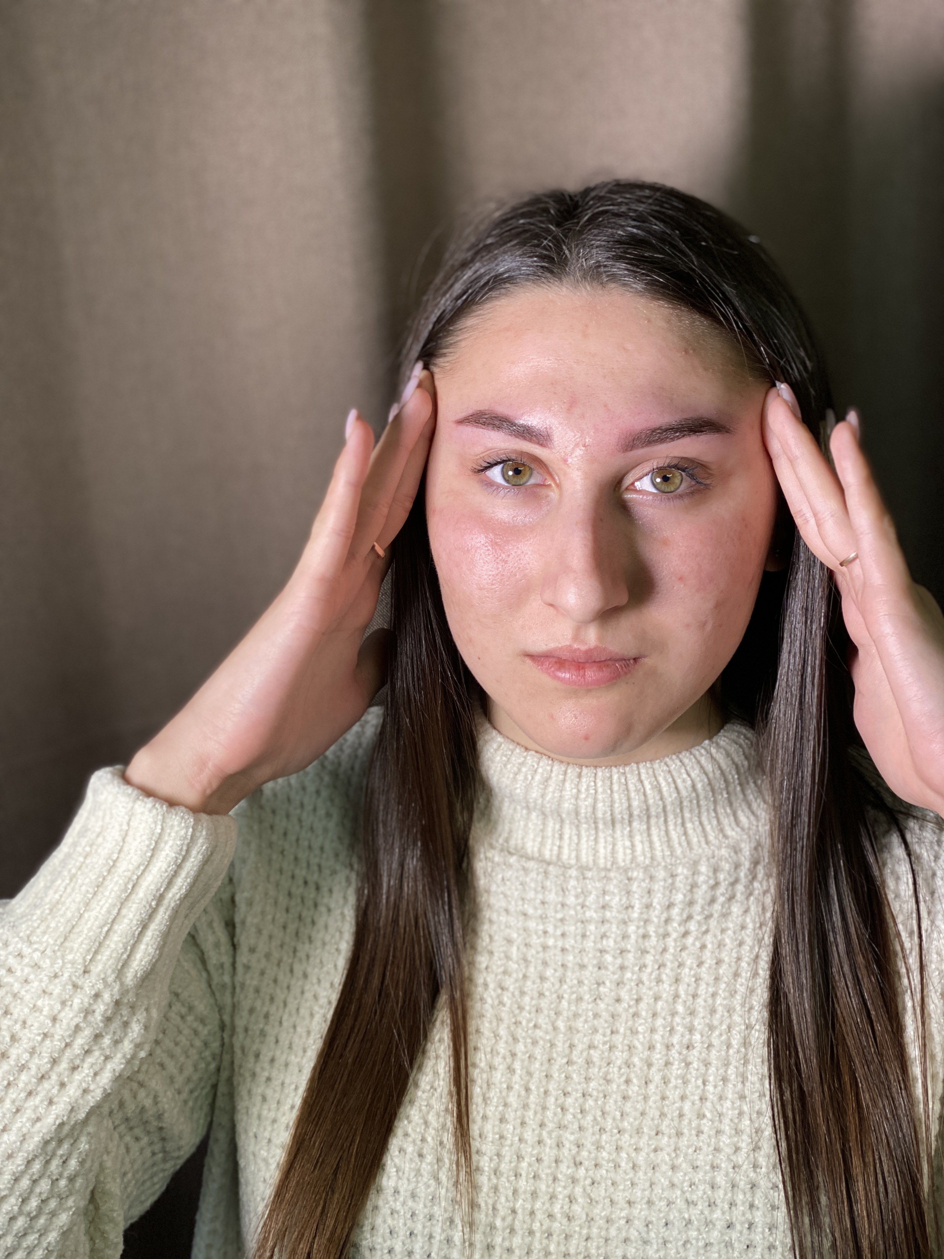 Фото ТЗ було таке для цієї фото:
1. Вирівняти тон шкіри
2. Прибрати нерівності, АЛЕ НЕ замилювати, а зробити якісно!
3. Зробити фото яке 100% буде продавати послугу 
