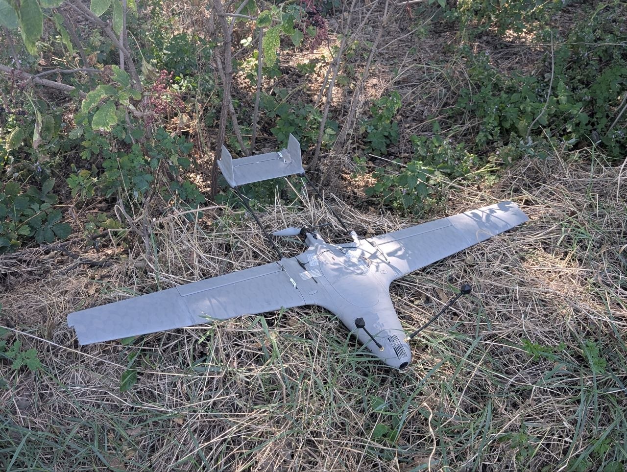 Фото За місяць було розроблено, змодельовано та виготовлено працюючий літак на радіокеруванні