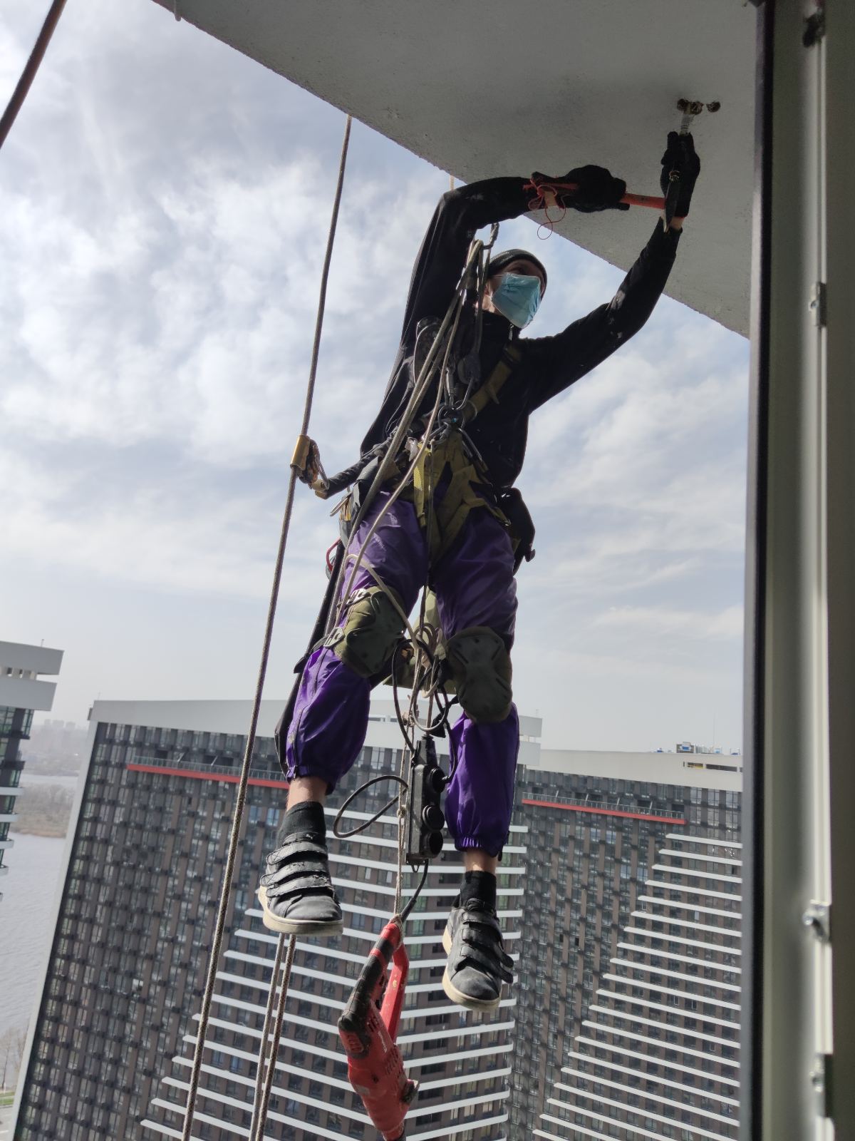 Фото Монтаж анкерів 