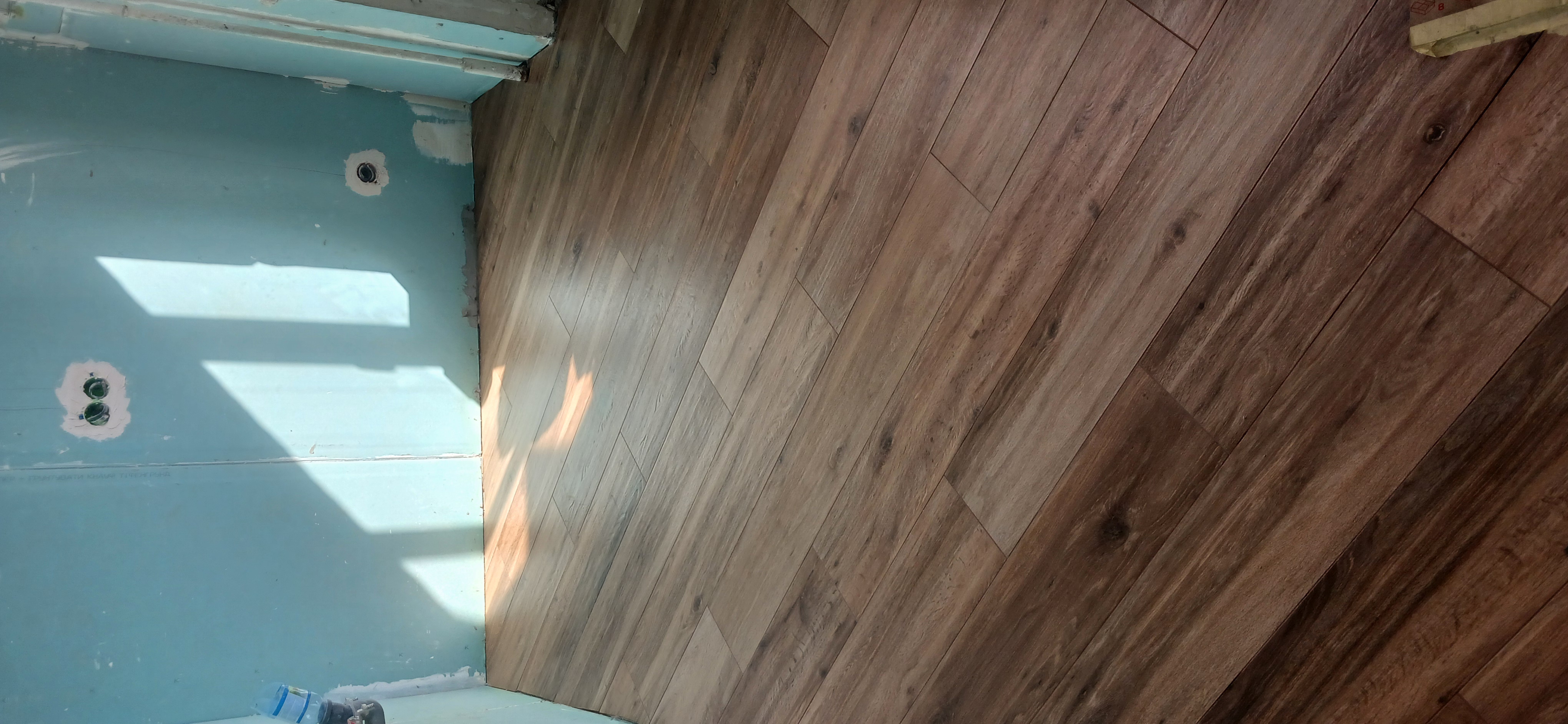 Фото Укладка плитки под 45*Кухня, комната ,коридор 