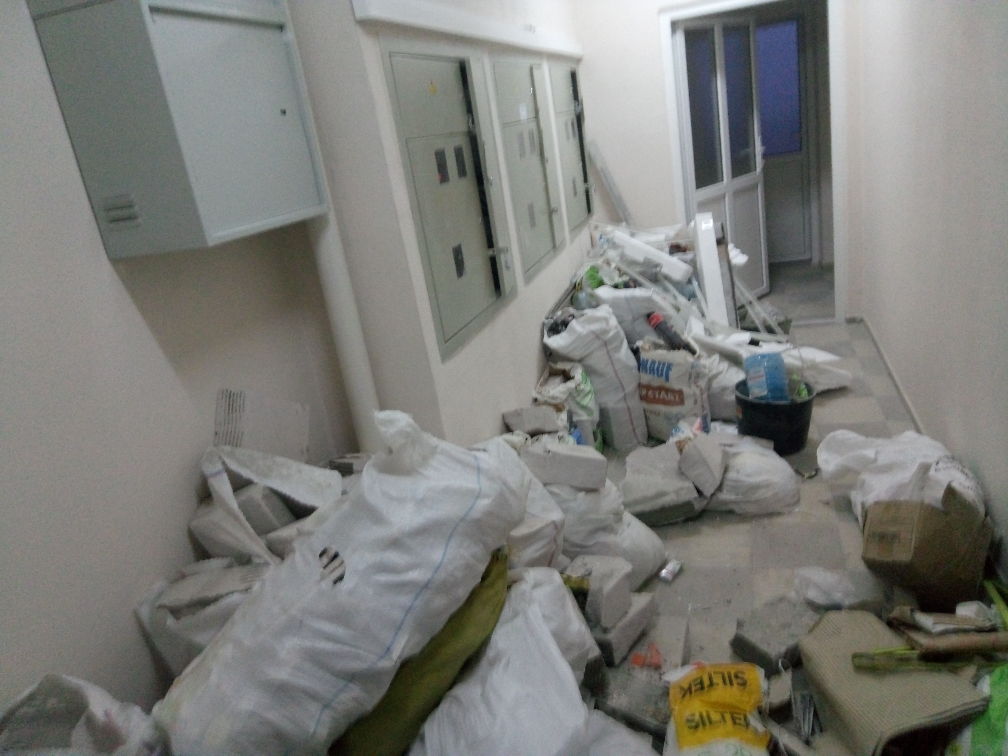Фото Вывоз строй мусора ул.Драгомирова