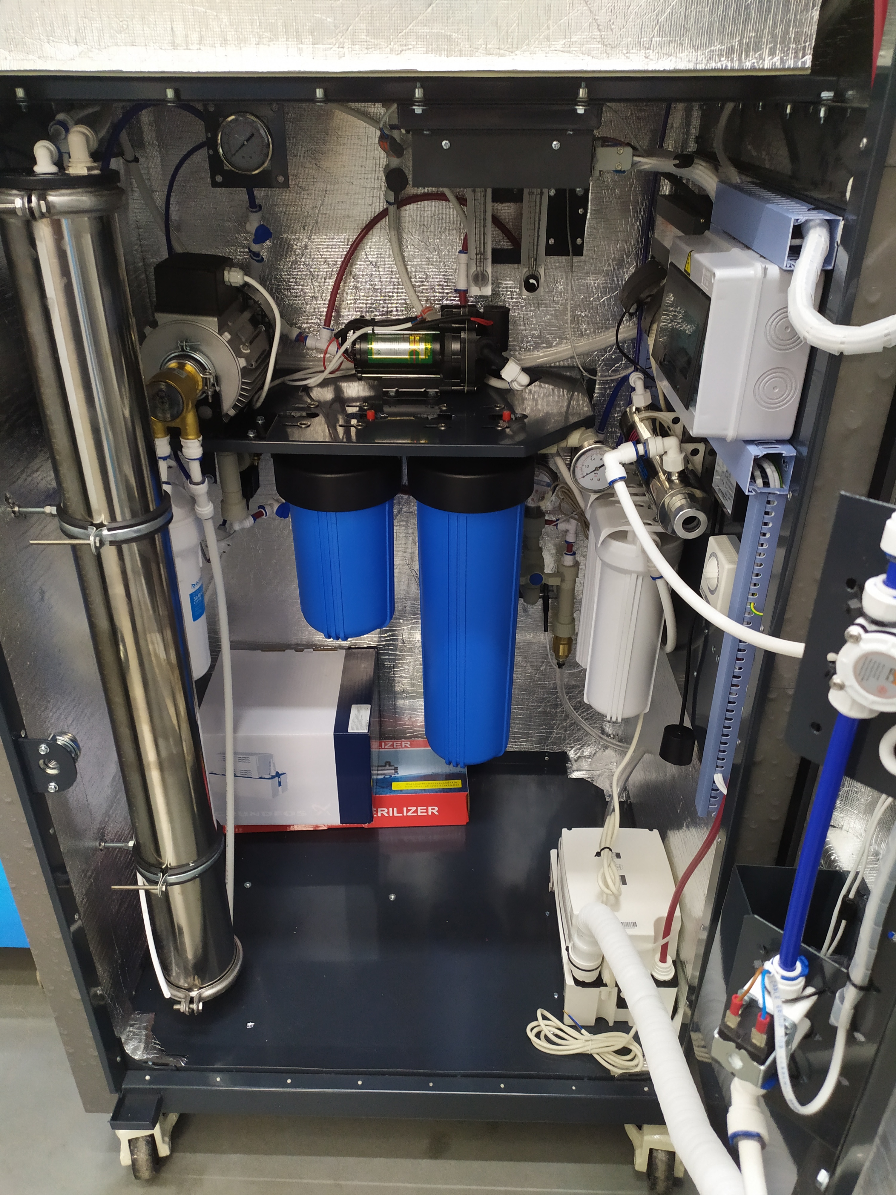 Фото пайка та монтаж блоків вейдингових систем