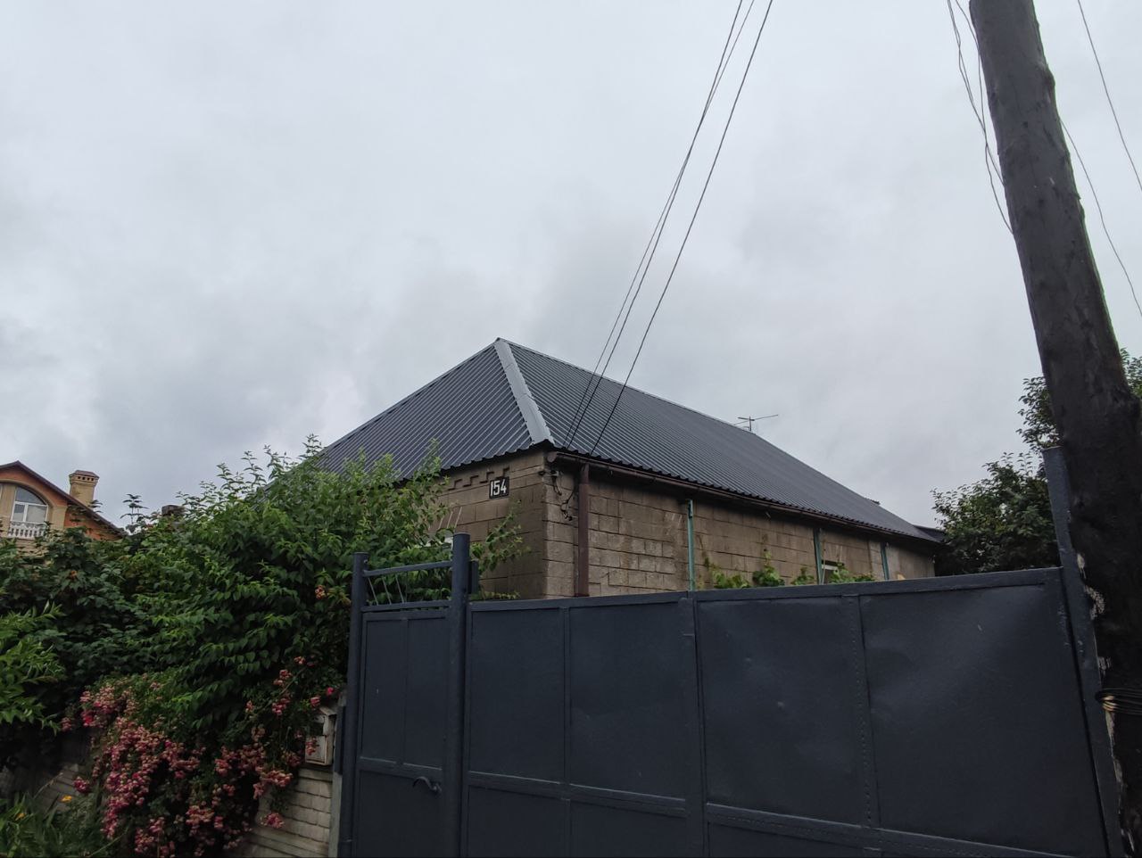 Фото Ремонт покрівлі. Ремонт даху. Послуги покрівельника. 4