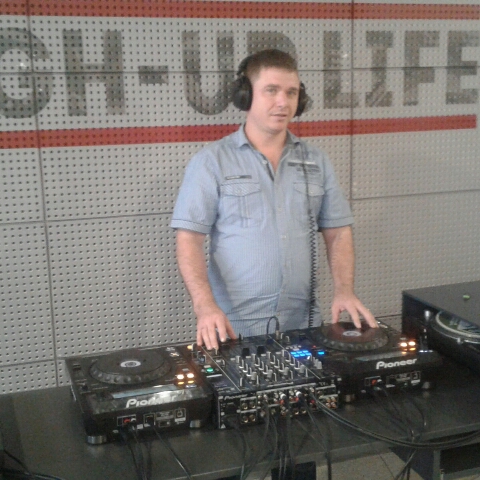 Фото Dj на день рождения.  3