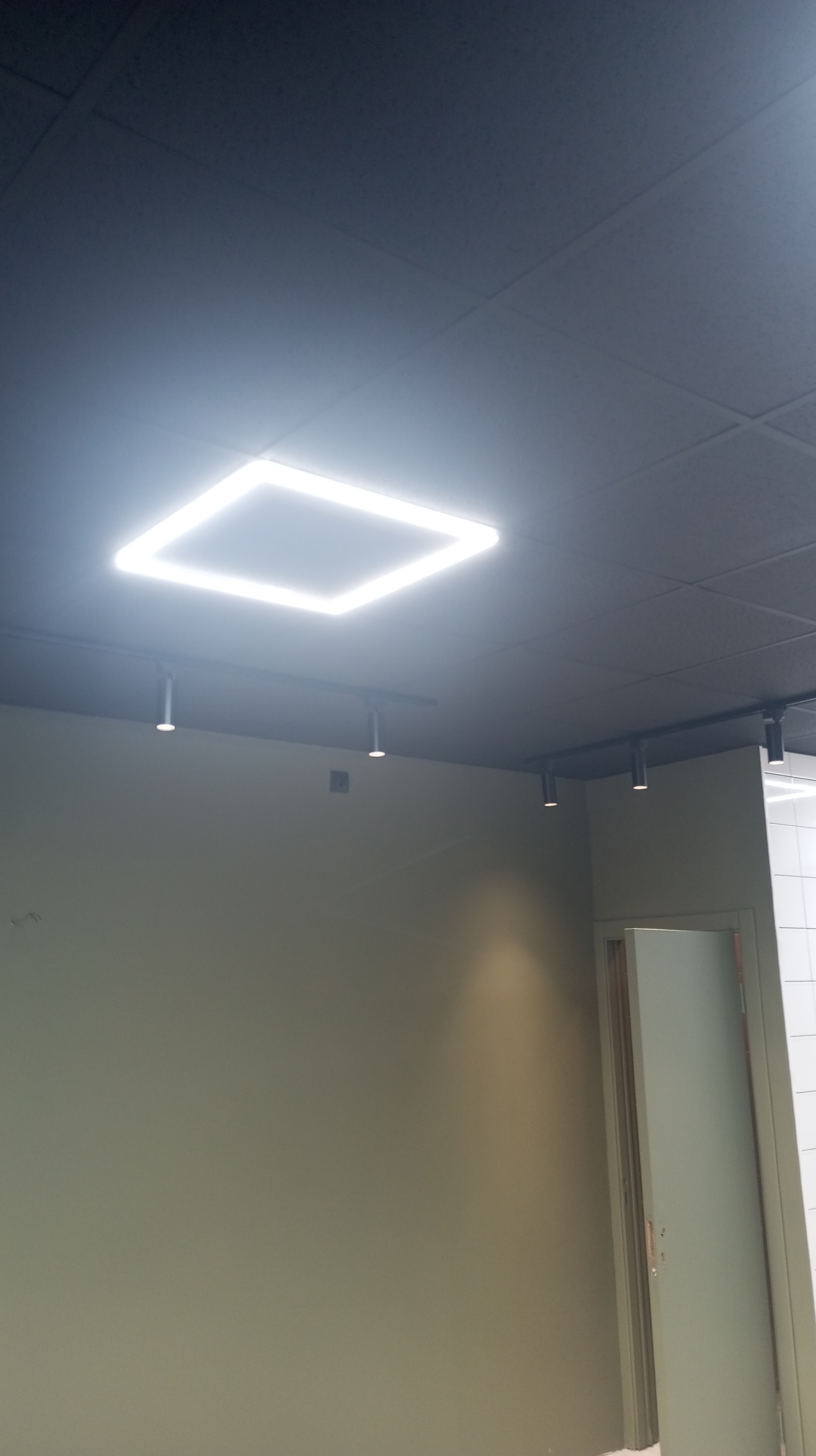 Фото робота виконана з повною заміною електо проводки