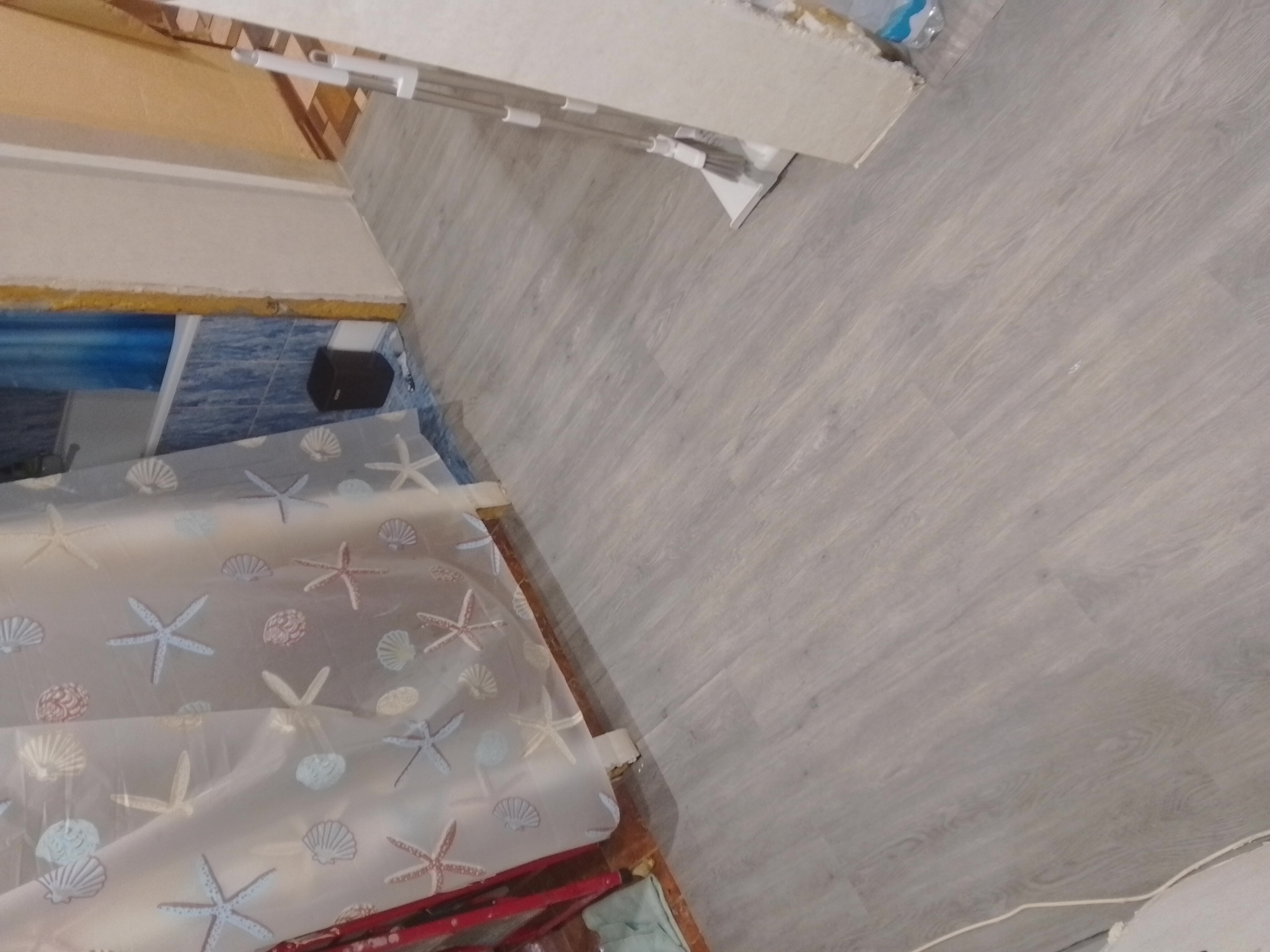 Фото укладання кварц вінілу на клей 