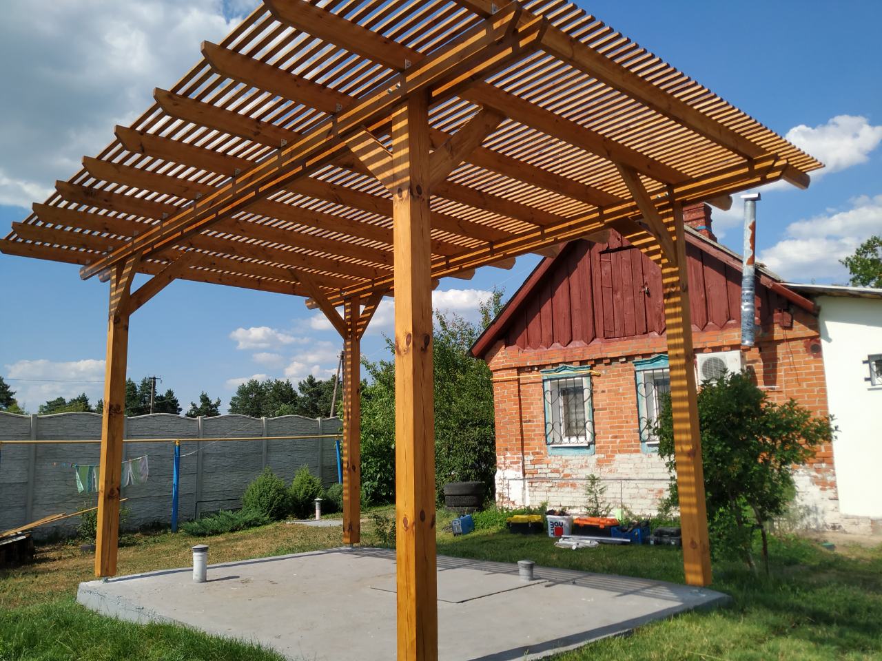 Фото Пергола! ( сосна- струганая, масло в 2 слоя)