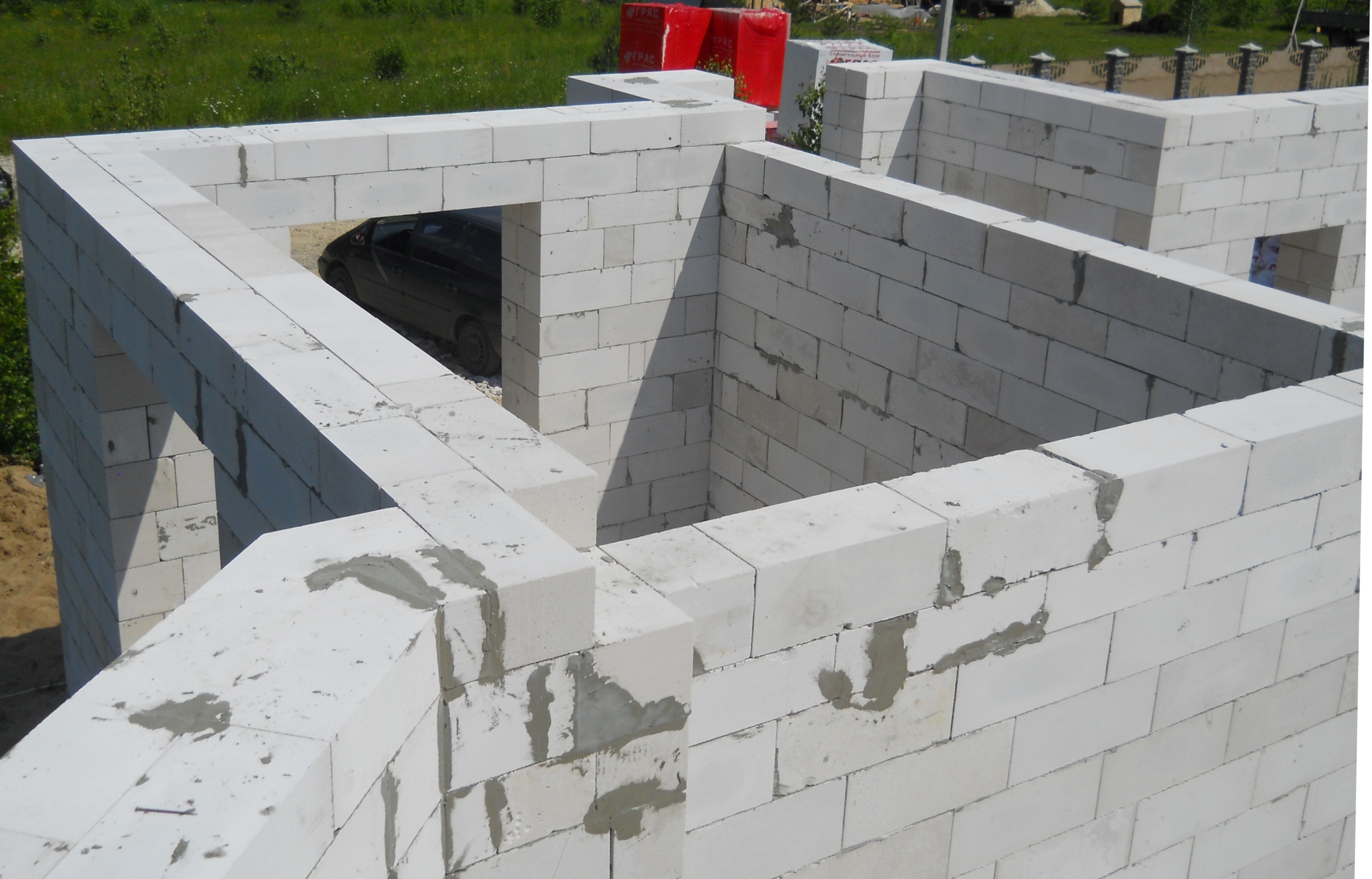 Фото Кладка газоблока