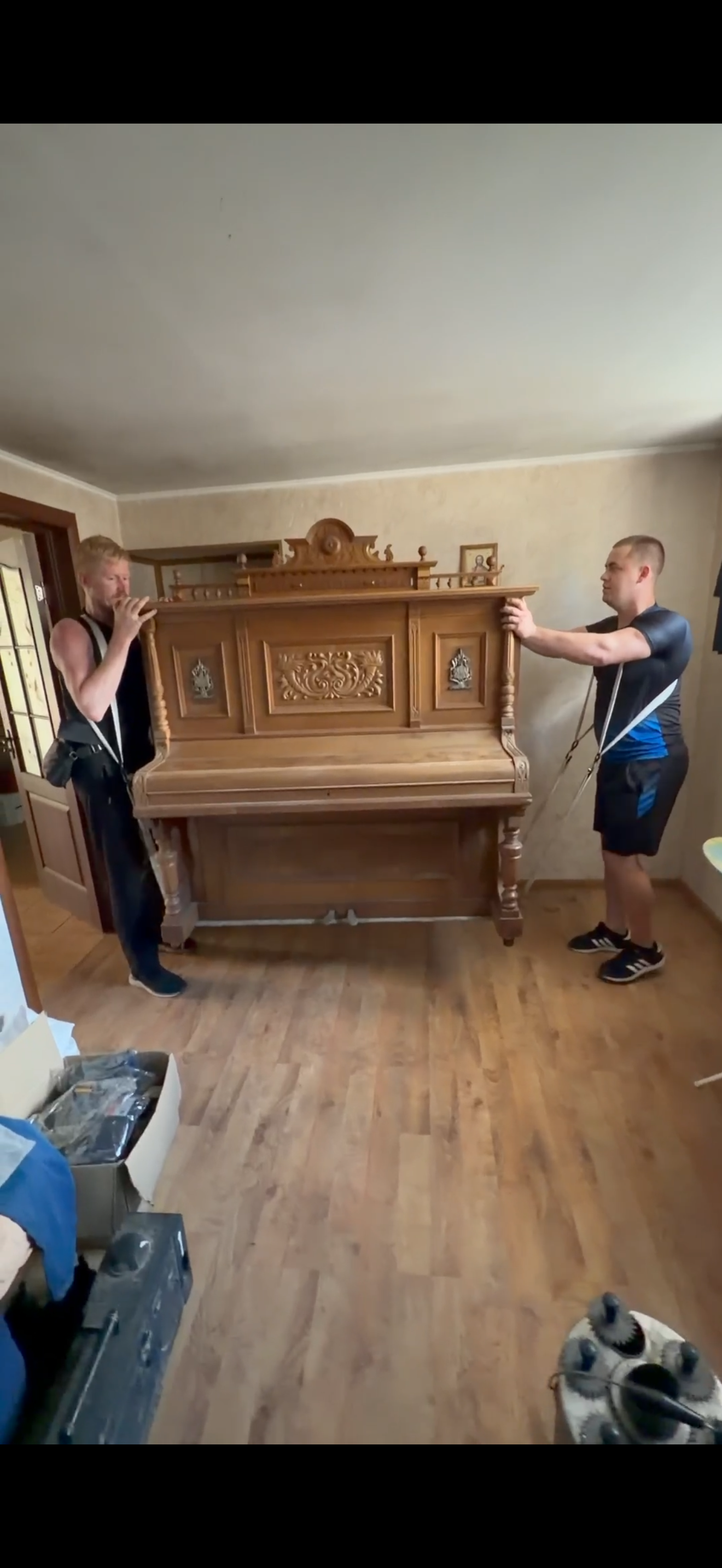 Фото Німецьке піаніно 350кг