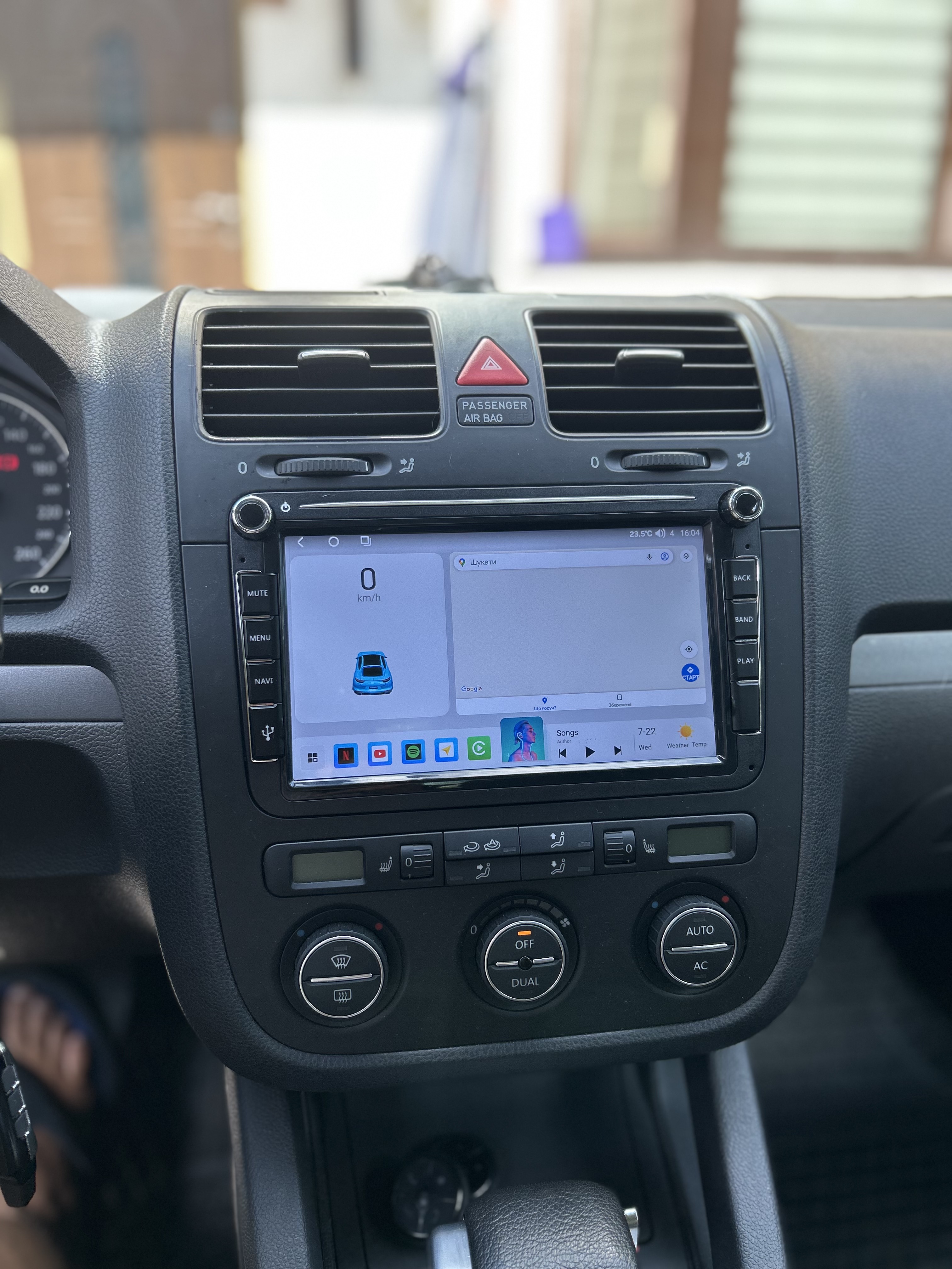 Фото Jetta