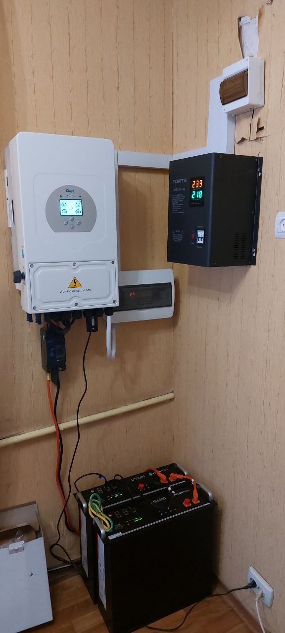 Фото Выполнено установка и подключение однофазного  инвертора  Deye 8квт и 2х аккумуляторов pylontech us5000.