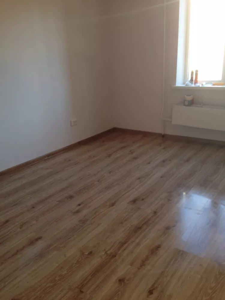 Фото Укладка ламината 1