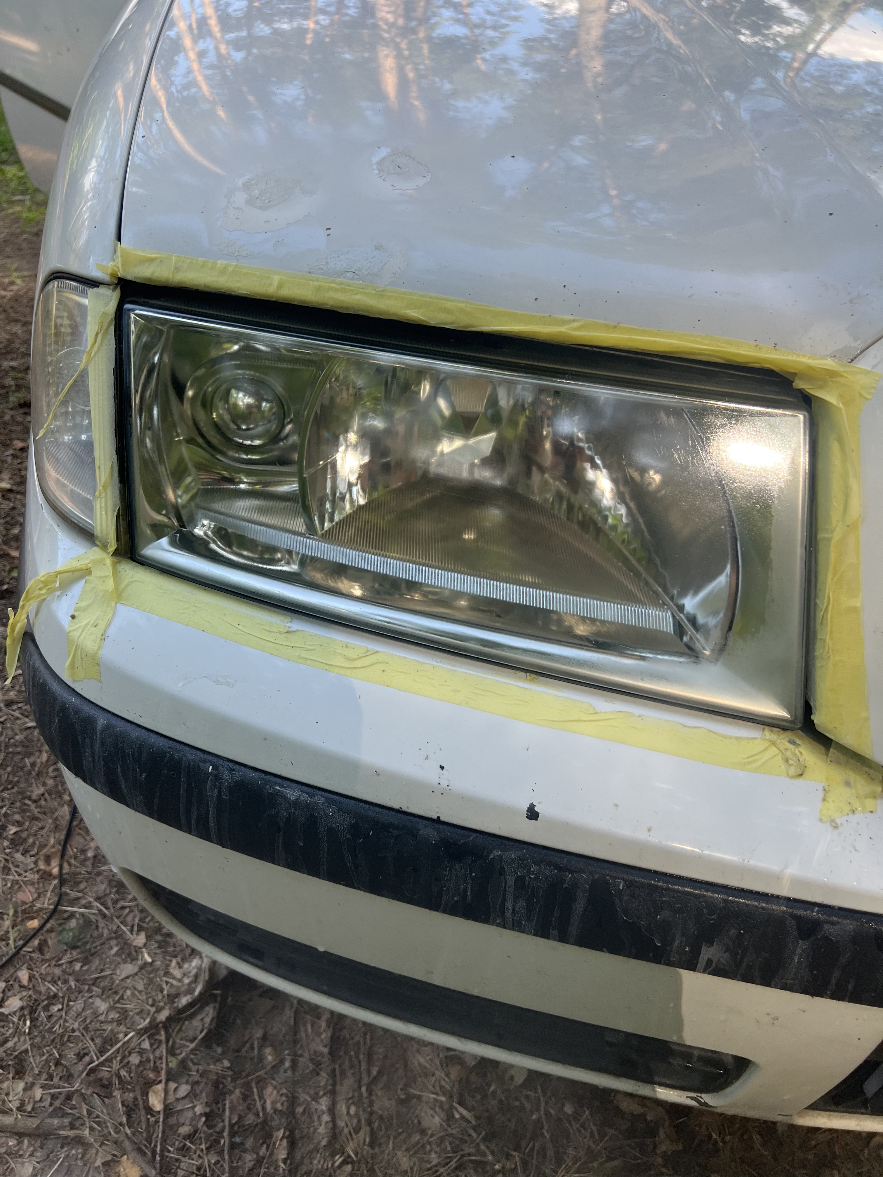 Фото Після хімічного полірування фари.