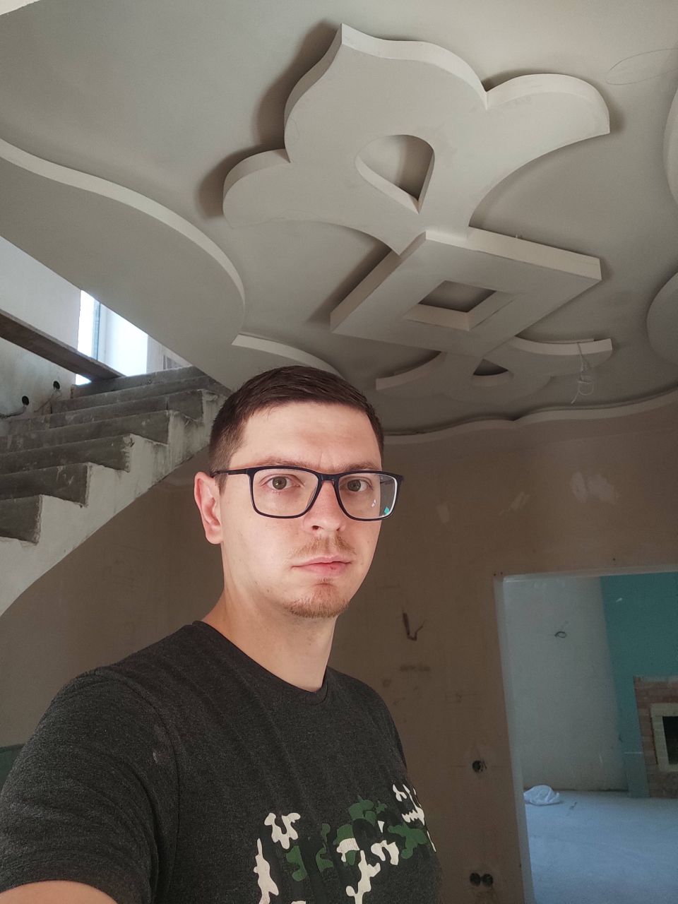 Фото Мастер з монтажа гипсокартоновых конструкции, фигурных потолков и так далее