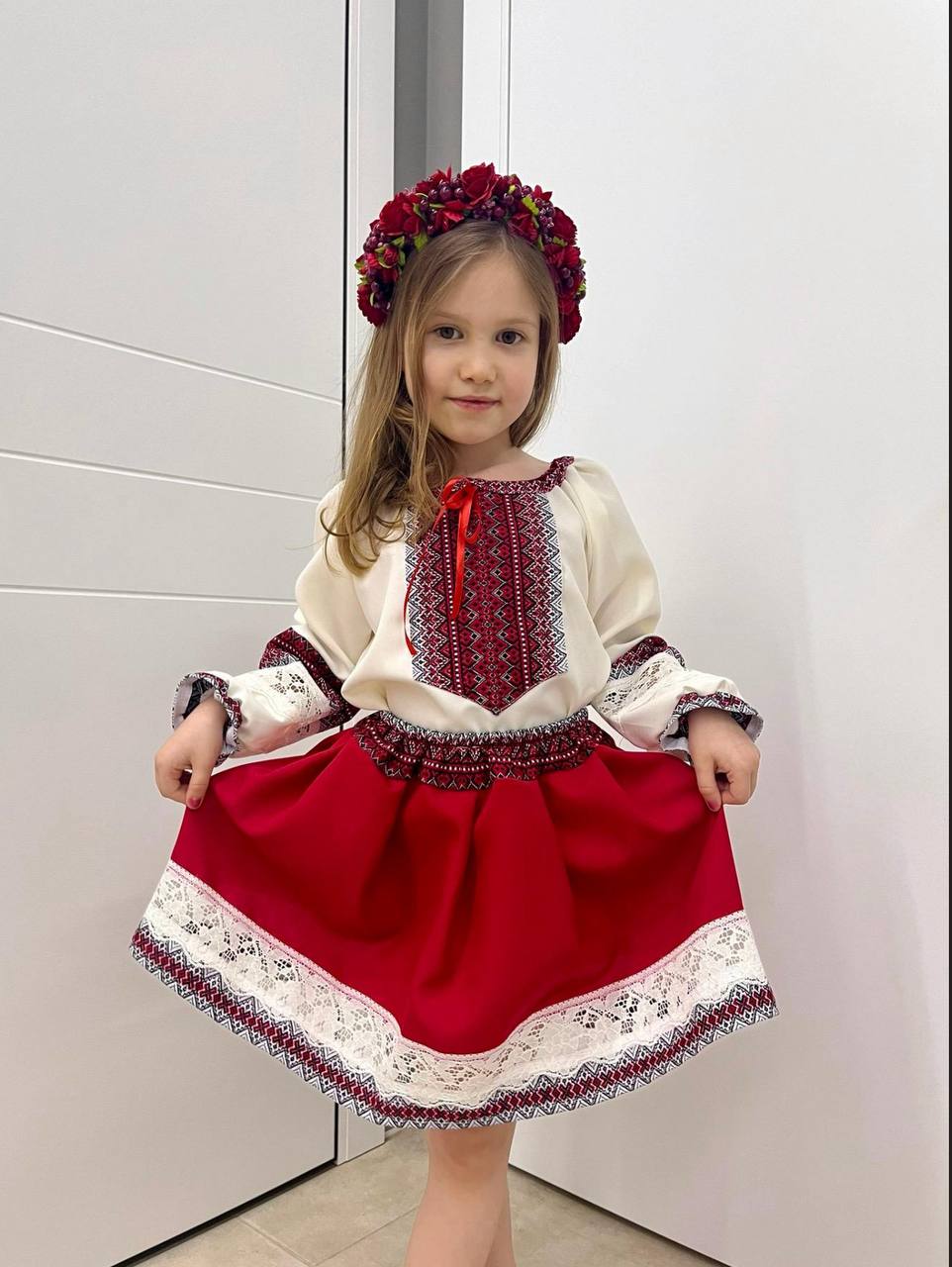 Фото Це фото до обробки. Виконано редагування зображення із застосуванням базових та розширених інструментів графічних редакторів. Проведено світлокорекцію, ретуш, заміну фону, усунення дефектів з метою підвищення привабливості візуального контенту.